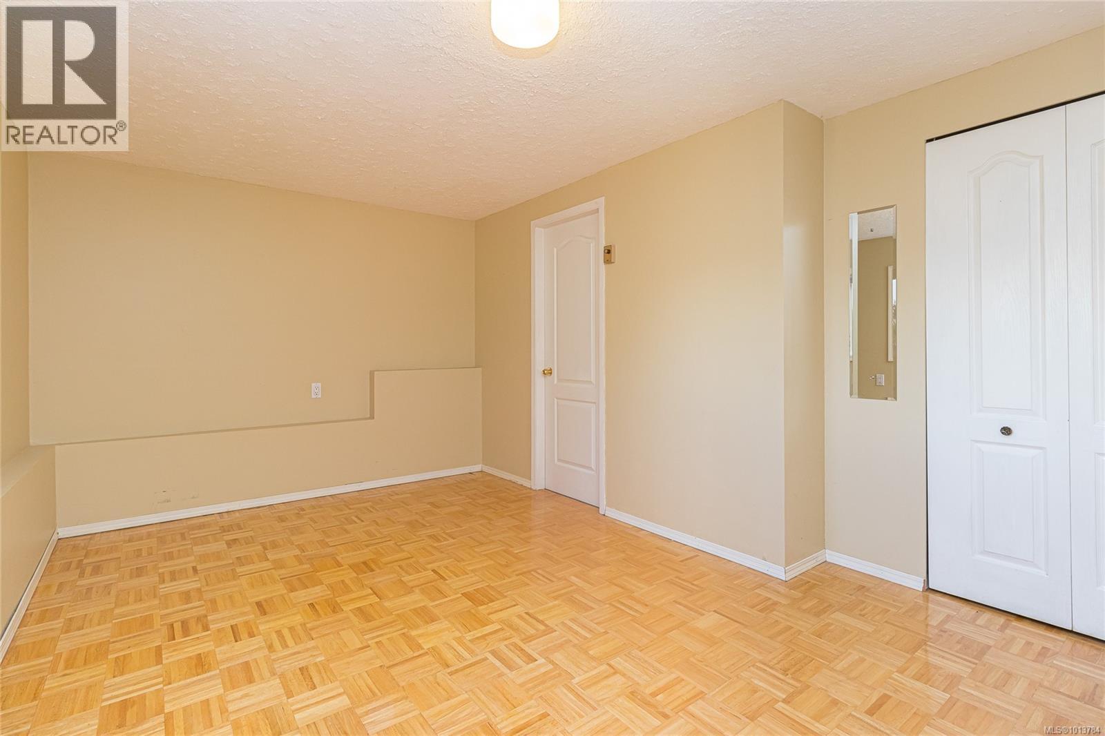 2435 Huckleberry Rd, Mill Bay
