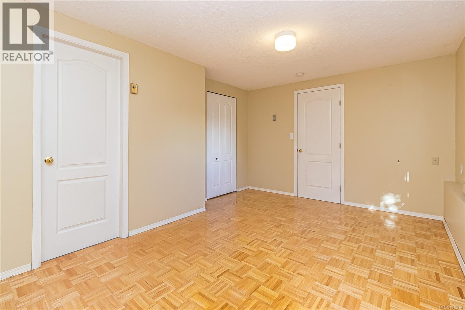 2435 Huckleberry Rd, Mill Bay