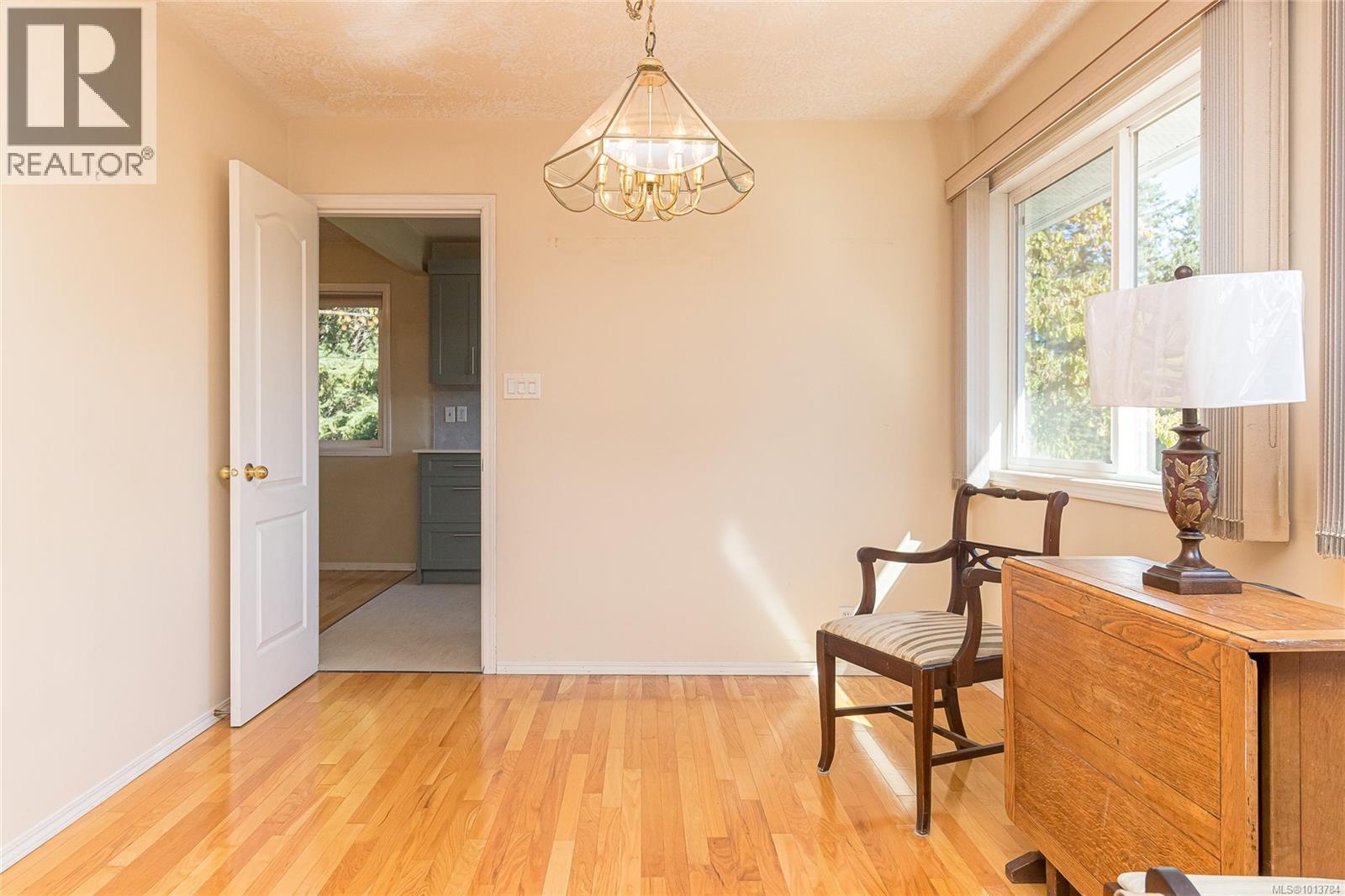 2435 Huckleberry Rd, Mill Bay