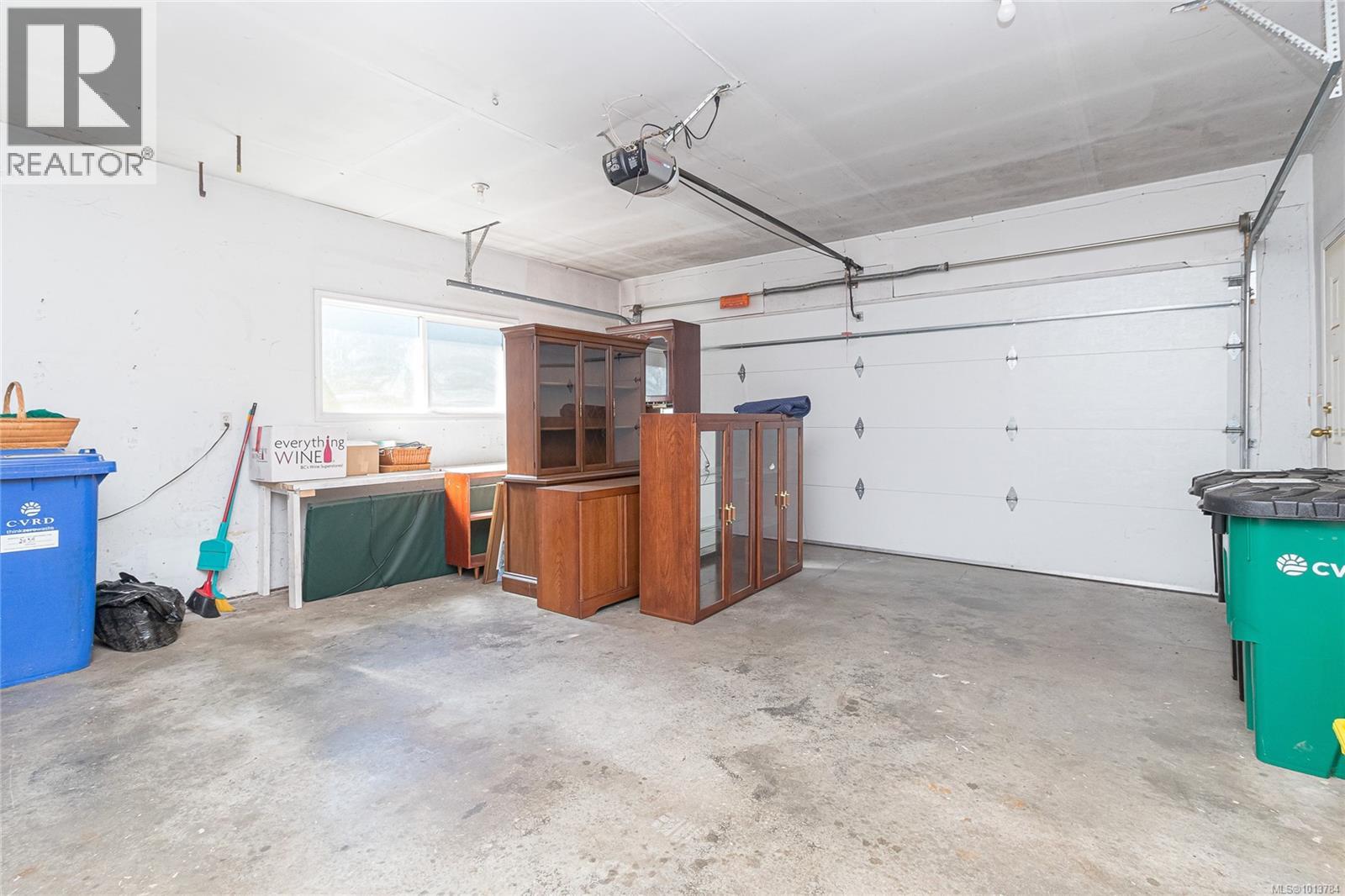 2435 Huckleberry Rd, Mill Bay