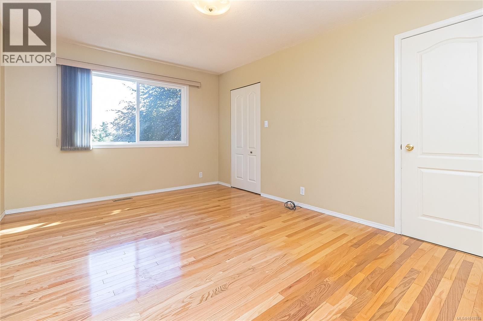 2435 Huckleberry Rd, Mill Bay