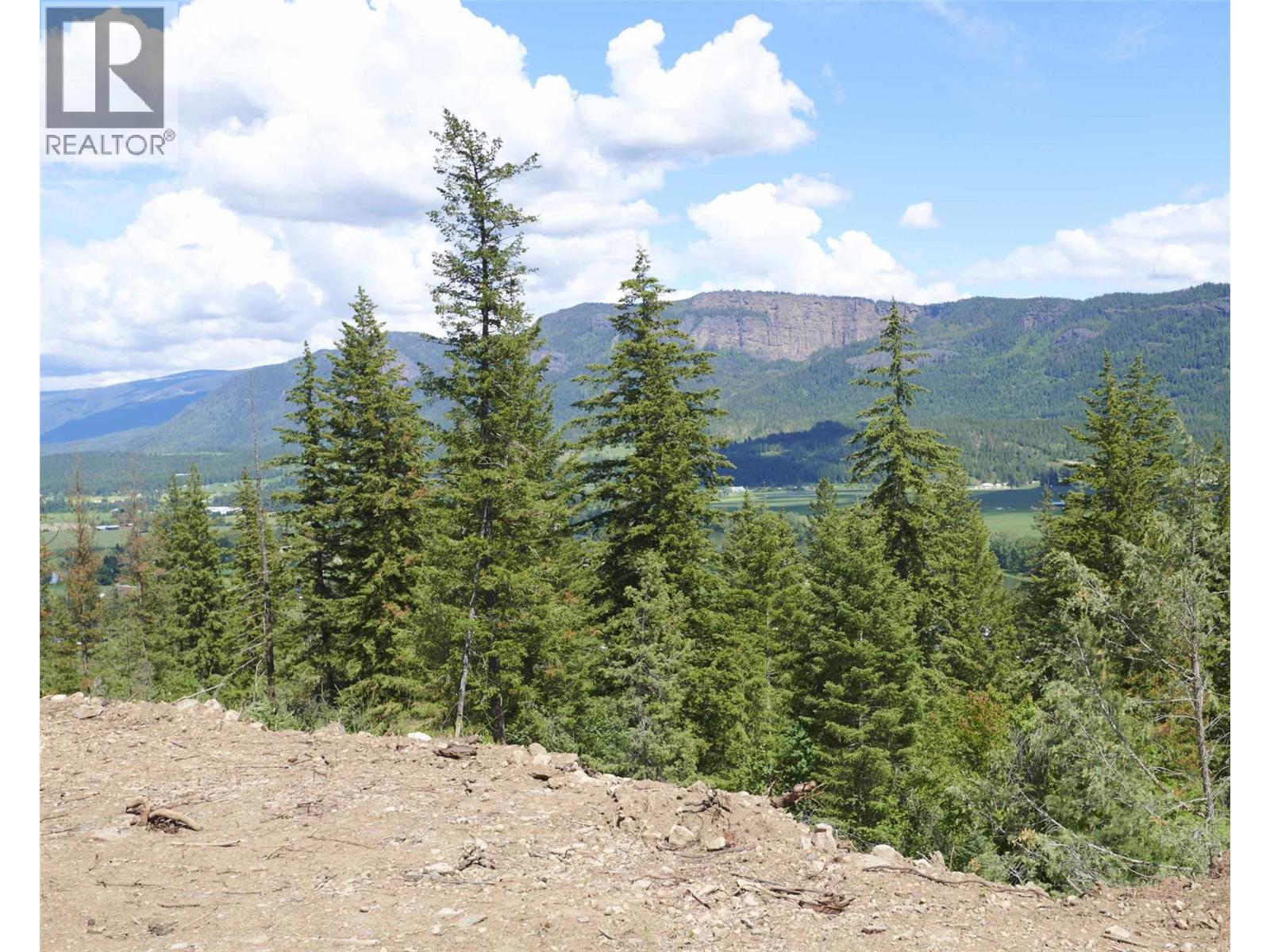 327 Oxbow Place, Enderby