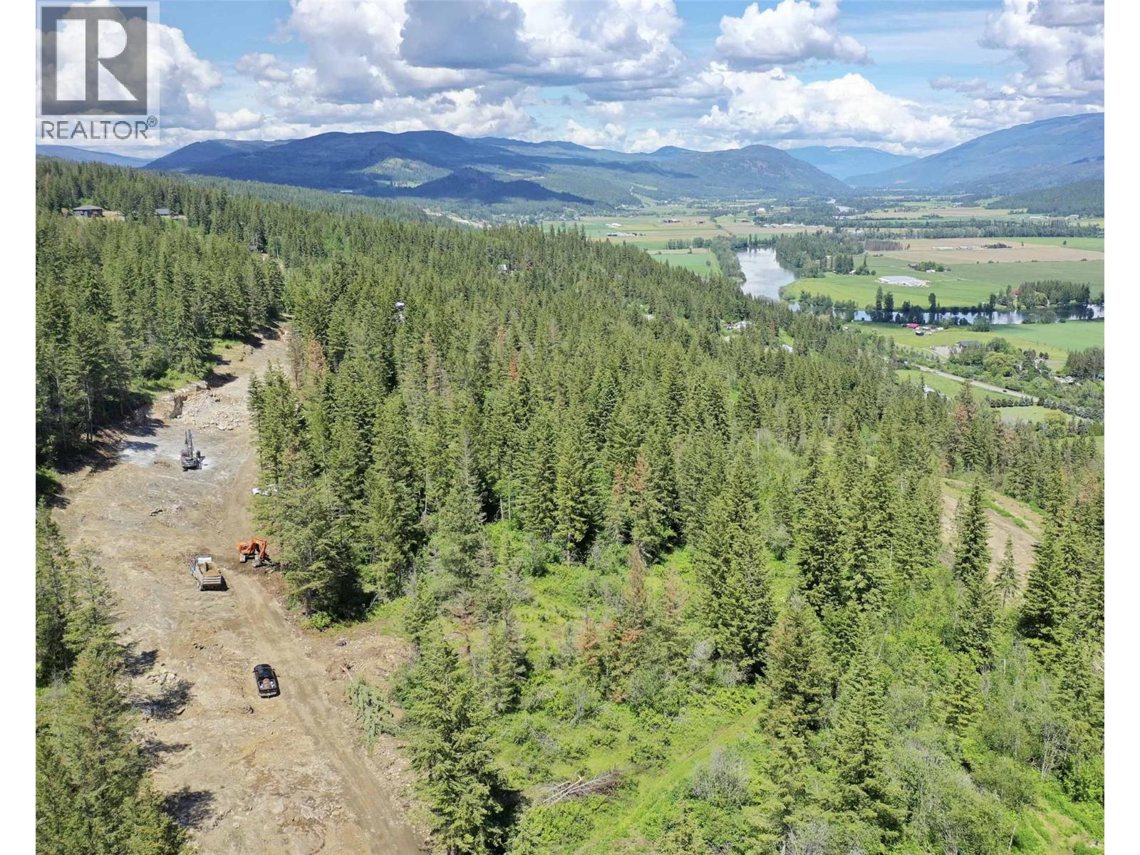 219 Crooked Pine Road, Enderby