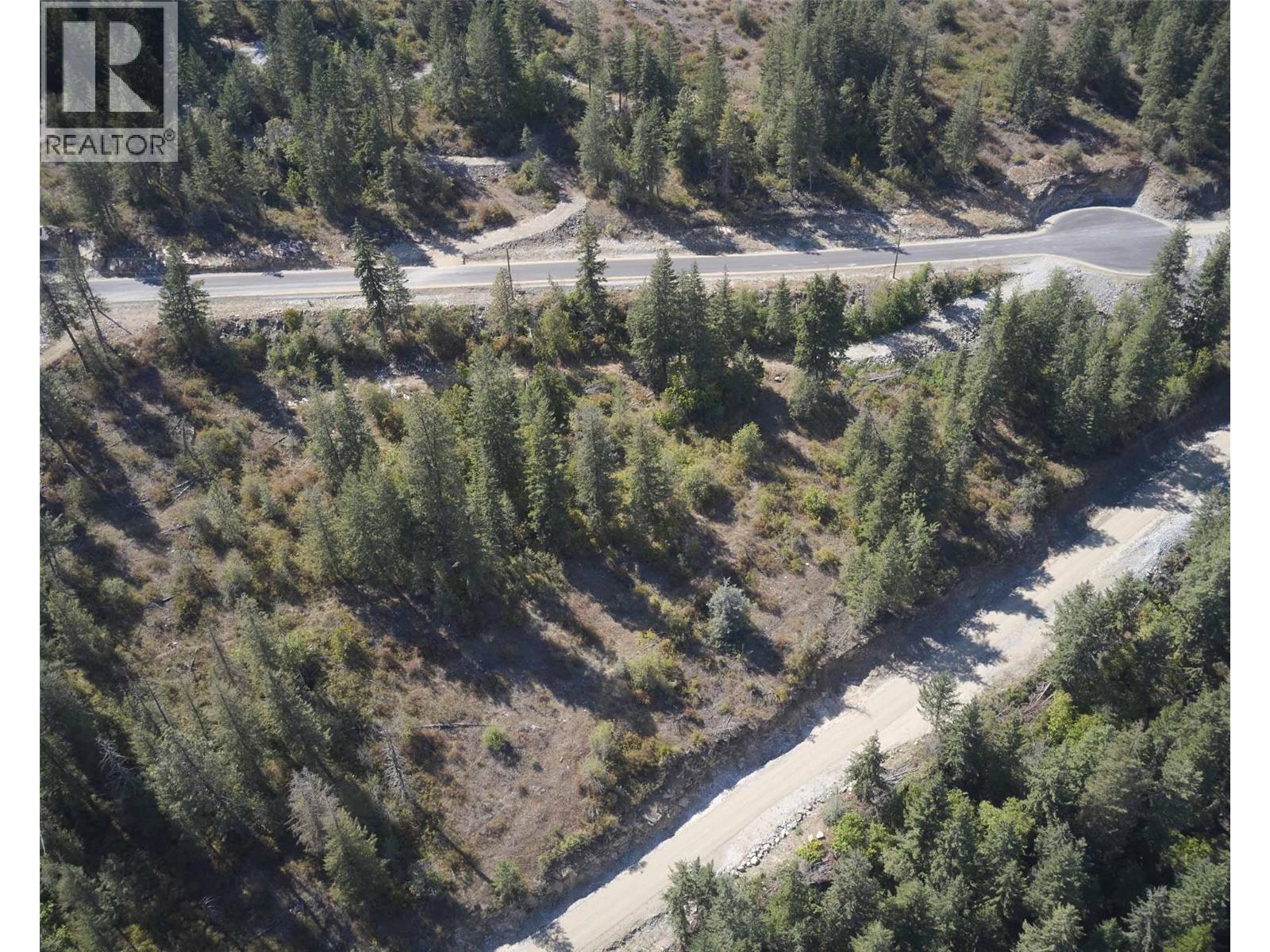 207 Crooked Pine Road, Enderby