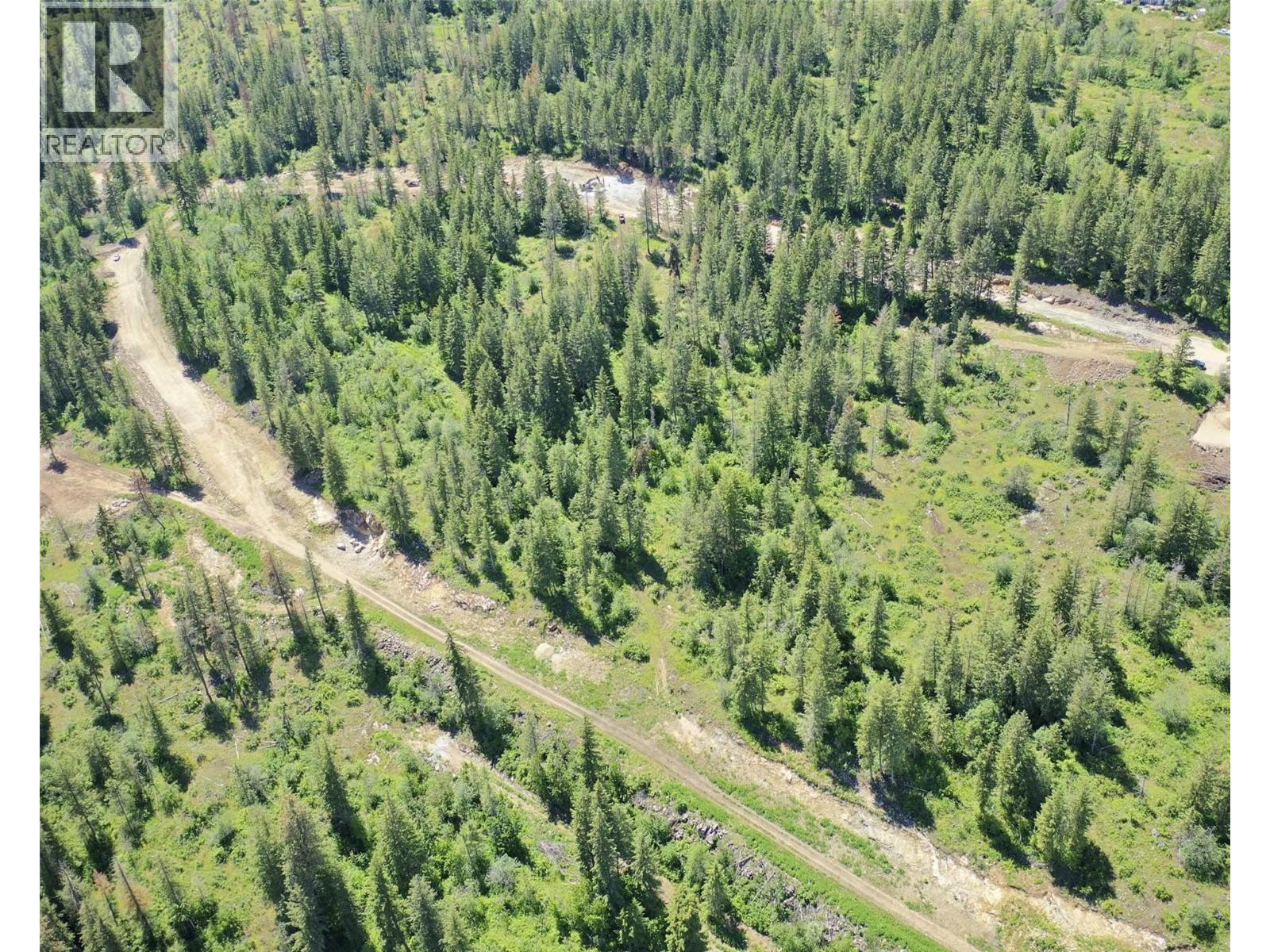 207 Crooked Pine Road, Enderby