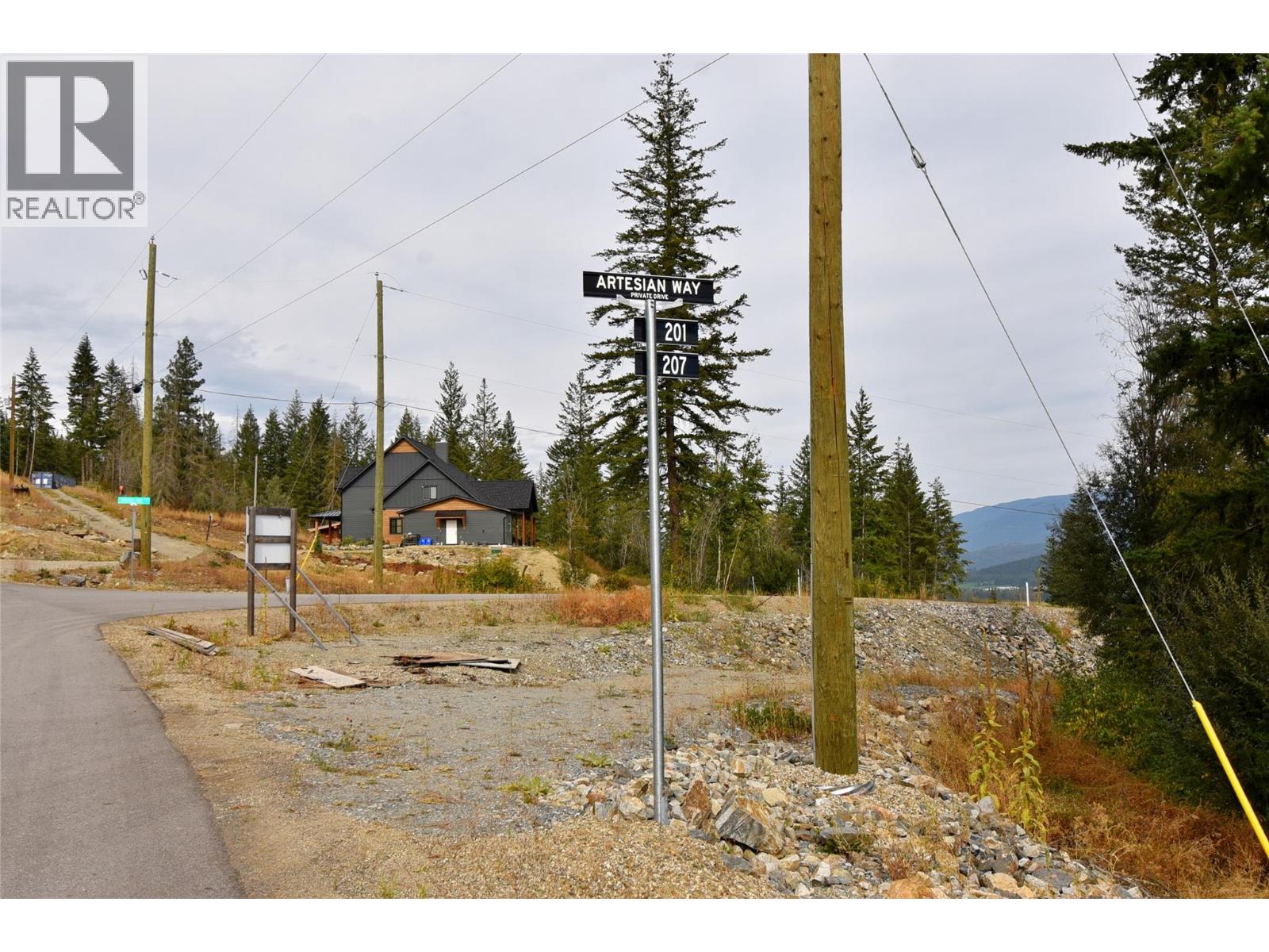 201 Crooked Pine Road, Enderby
