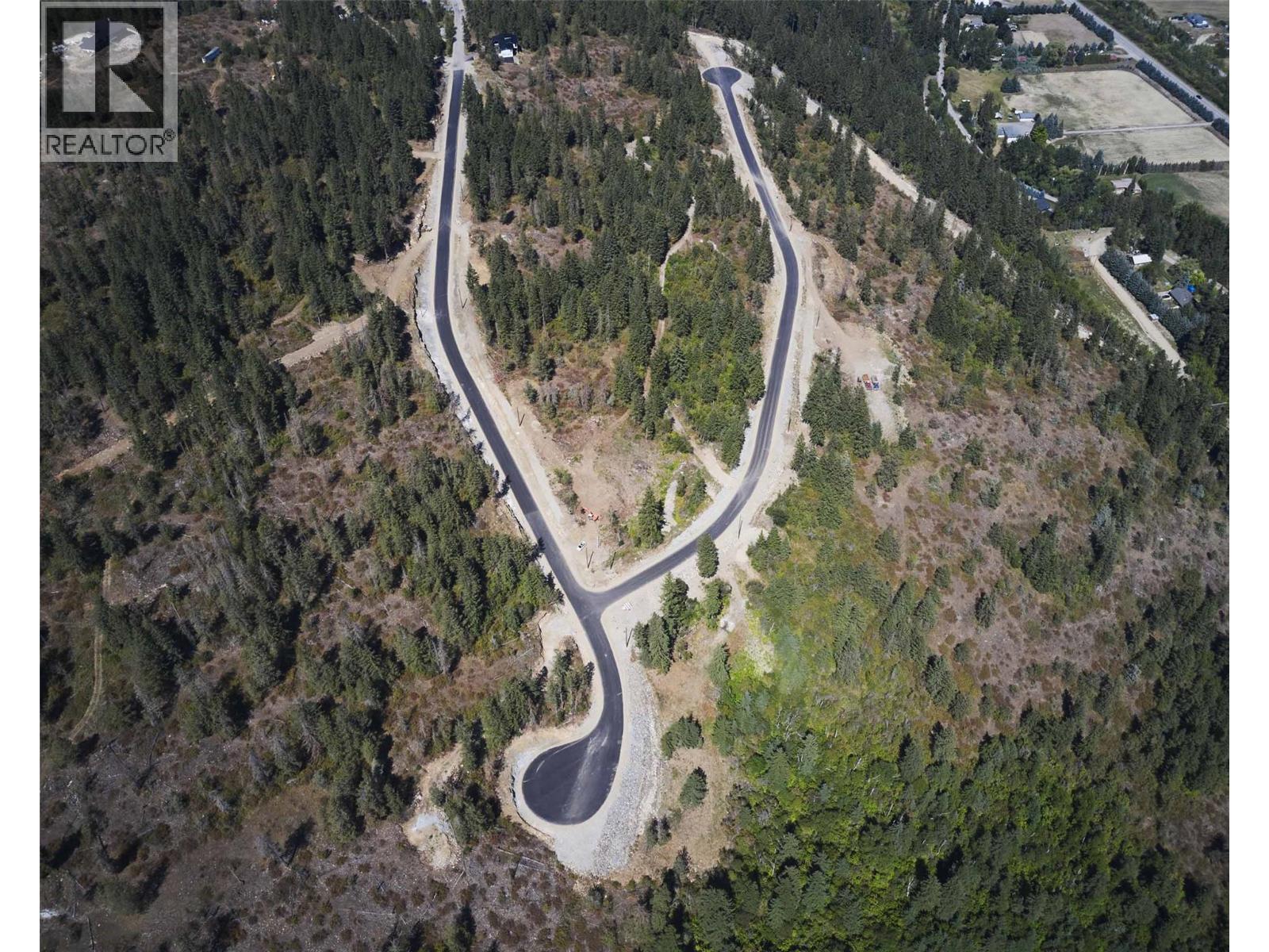 201 Crooked Pine Road, Enderby