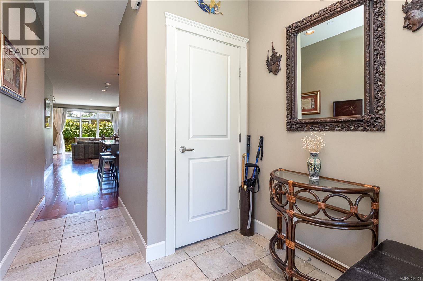 12 551 Bezanton Way, Colwood