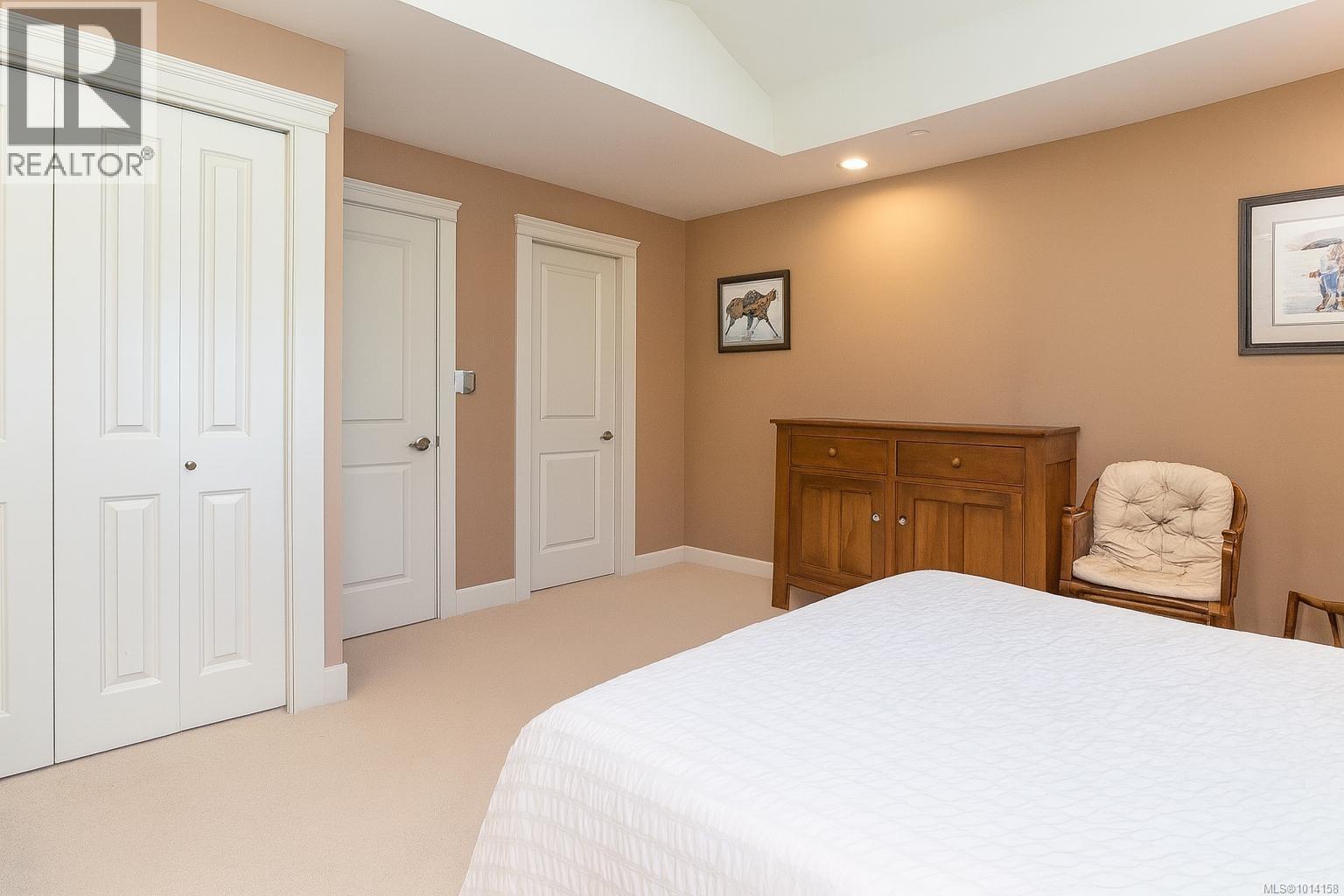 12 551 Bezanton Way, Colwood