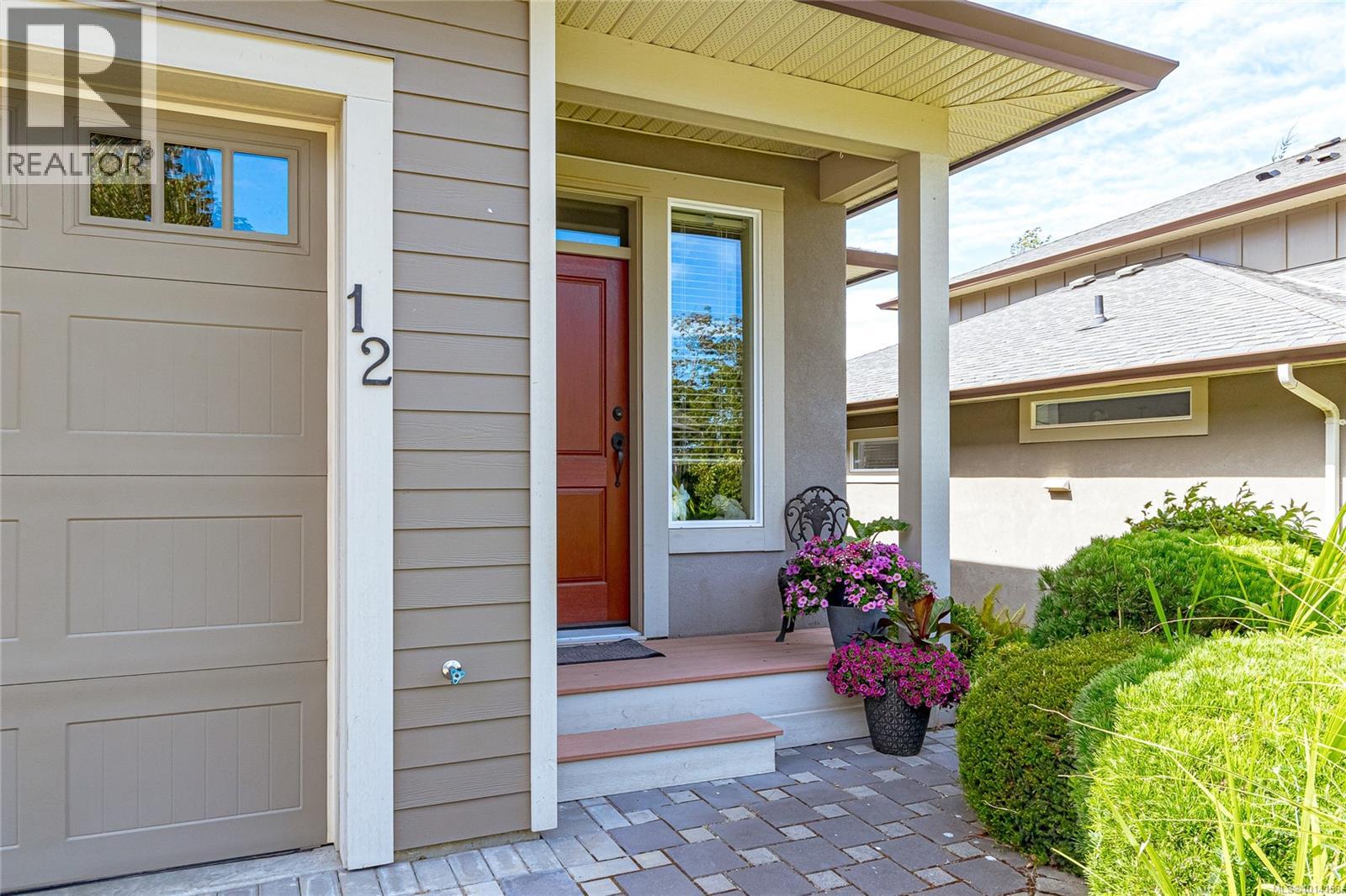 12 551 Bezanton Way, Colwood