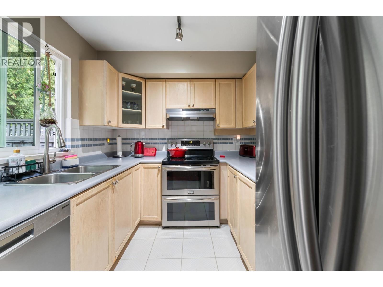 30 2600 BEAVERBROOK CRESCENT, Burnaby