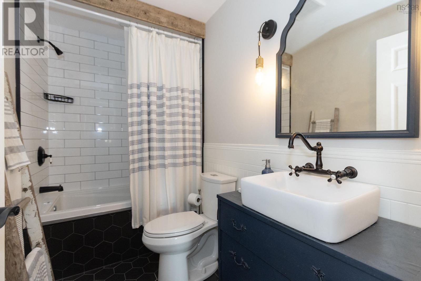 Property 34 of 50 of 53 Leonard Drive