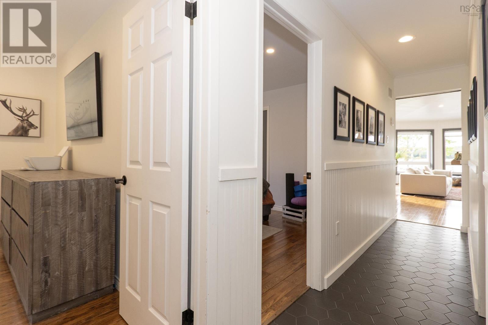 Property 12 of 50 of 53 Leonard Drive