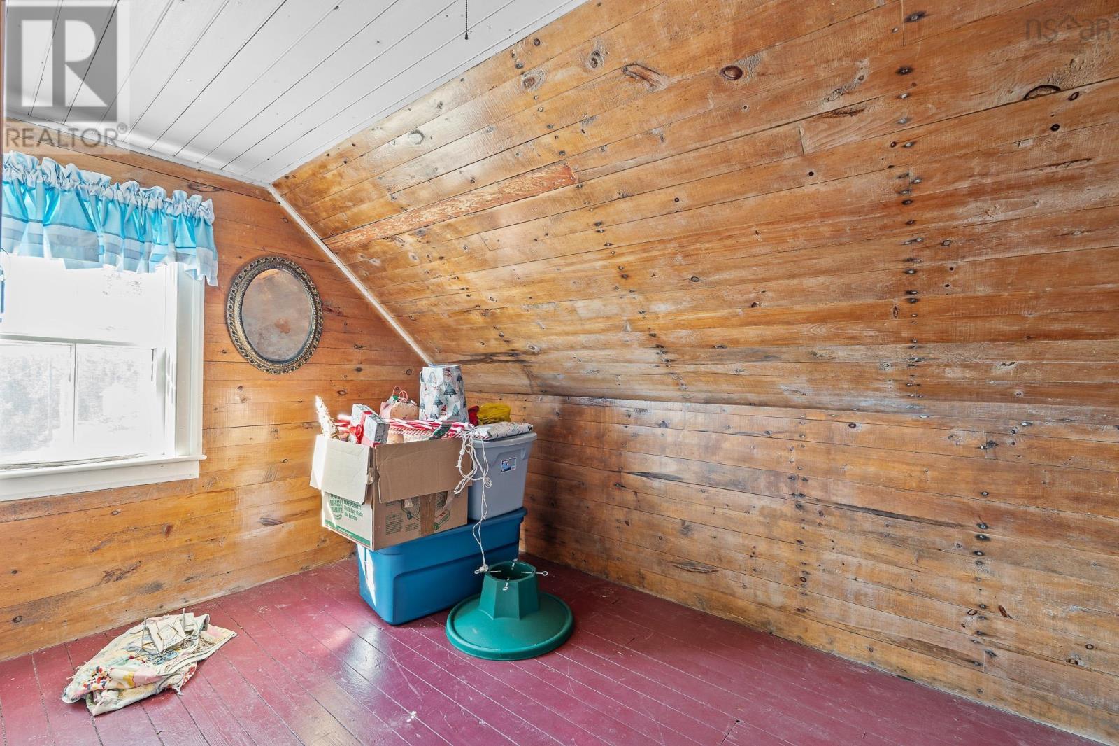 Property 42 of 49 of 10610 Highway 316