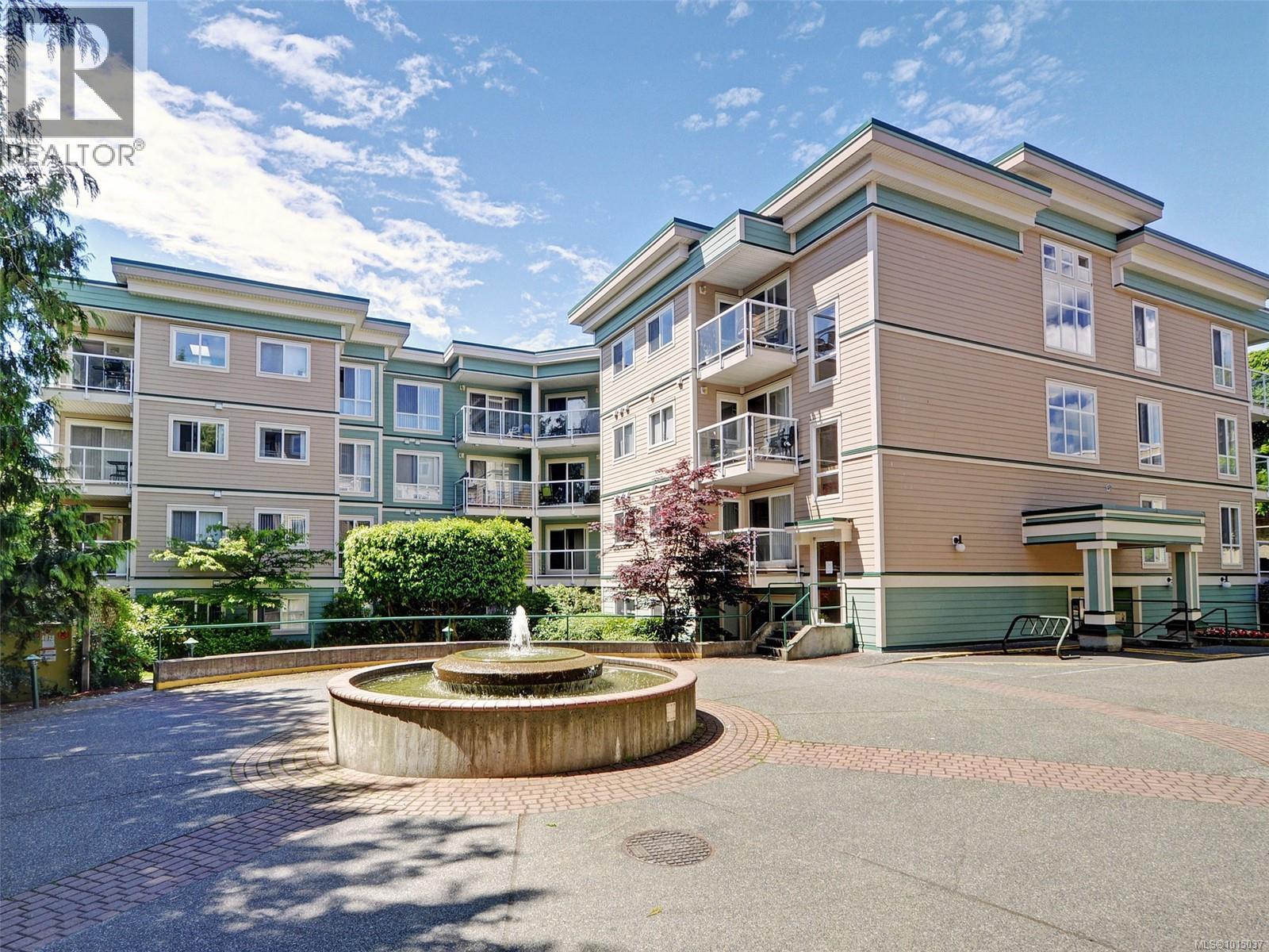 304 649 Bay St, Victoria
