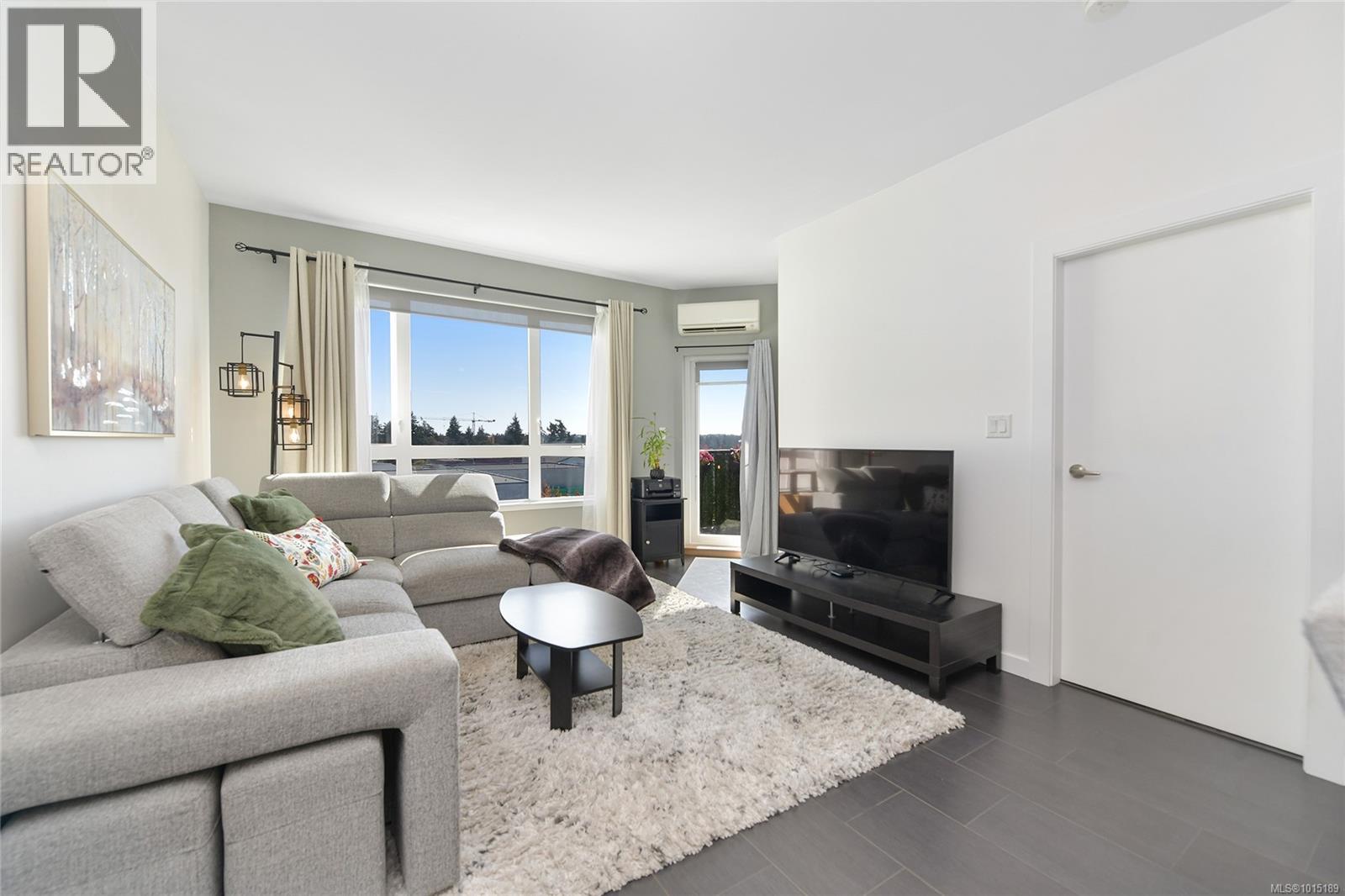 421 2871 JACKLIN Road, Langford