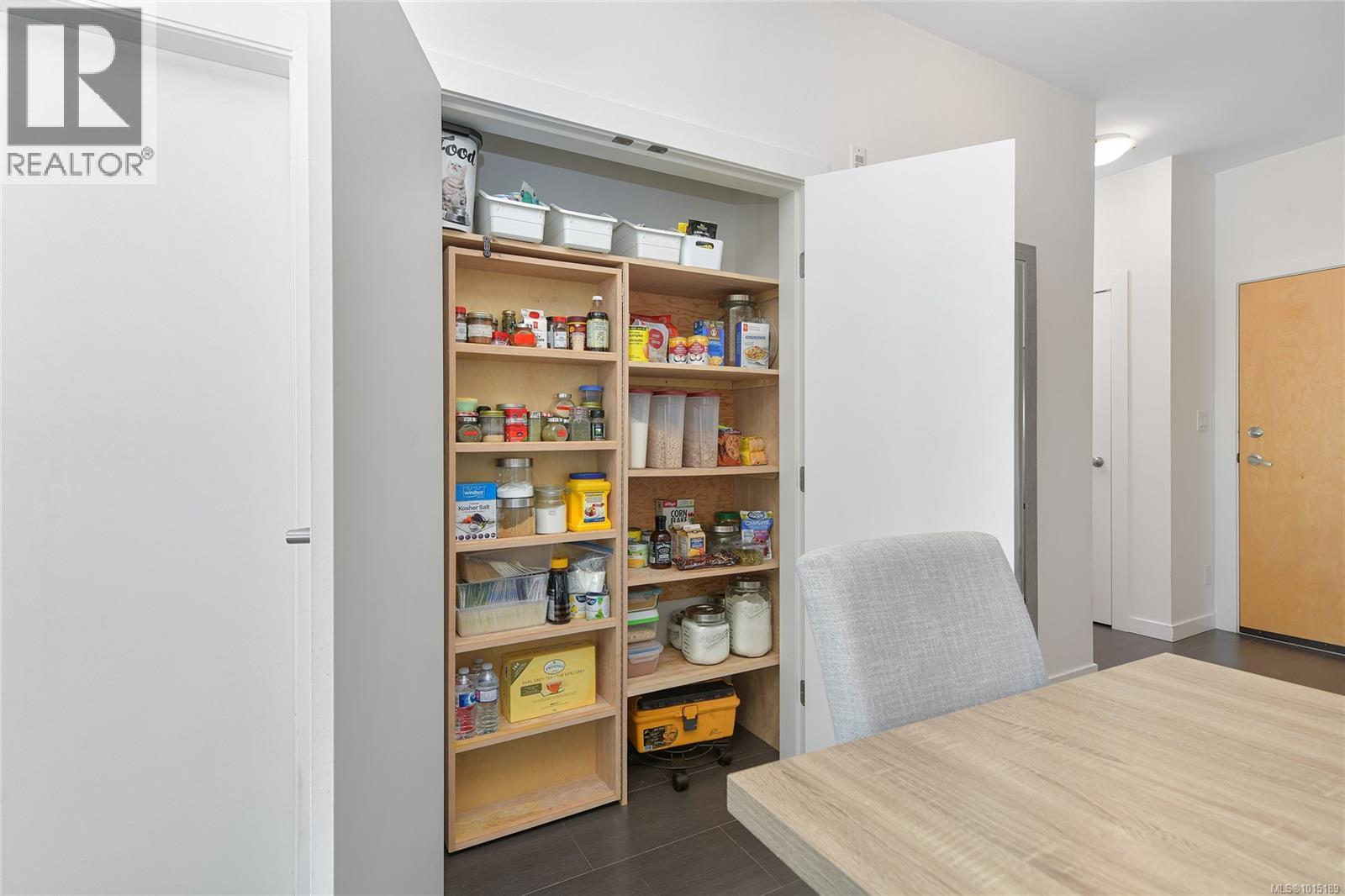421 2871 JACKLIN Road, Langford