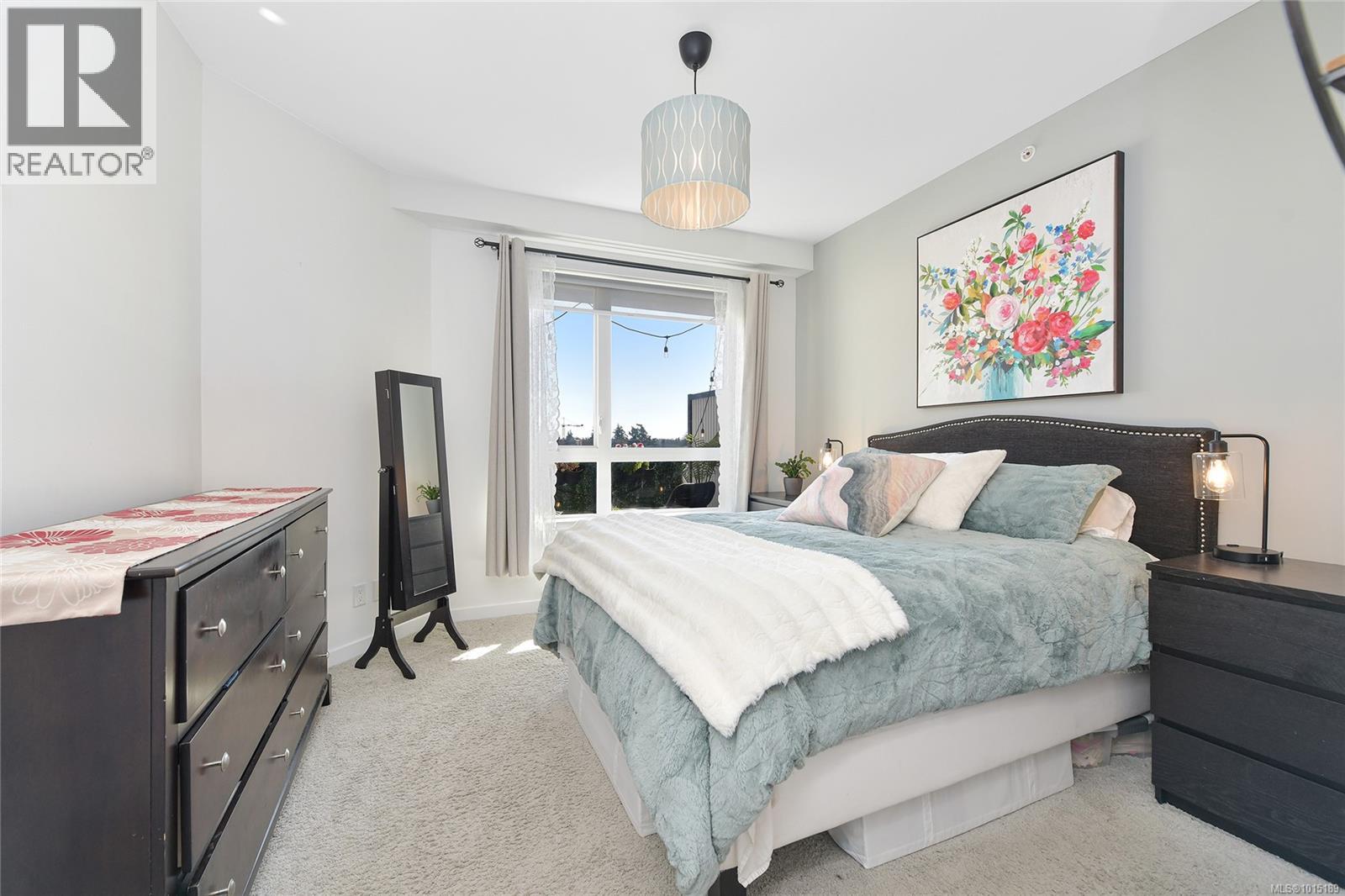 421 2871 JACKLIN Road, Langford