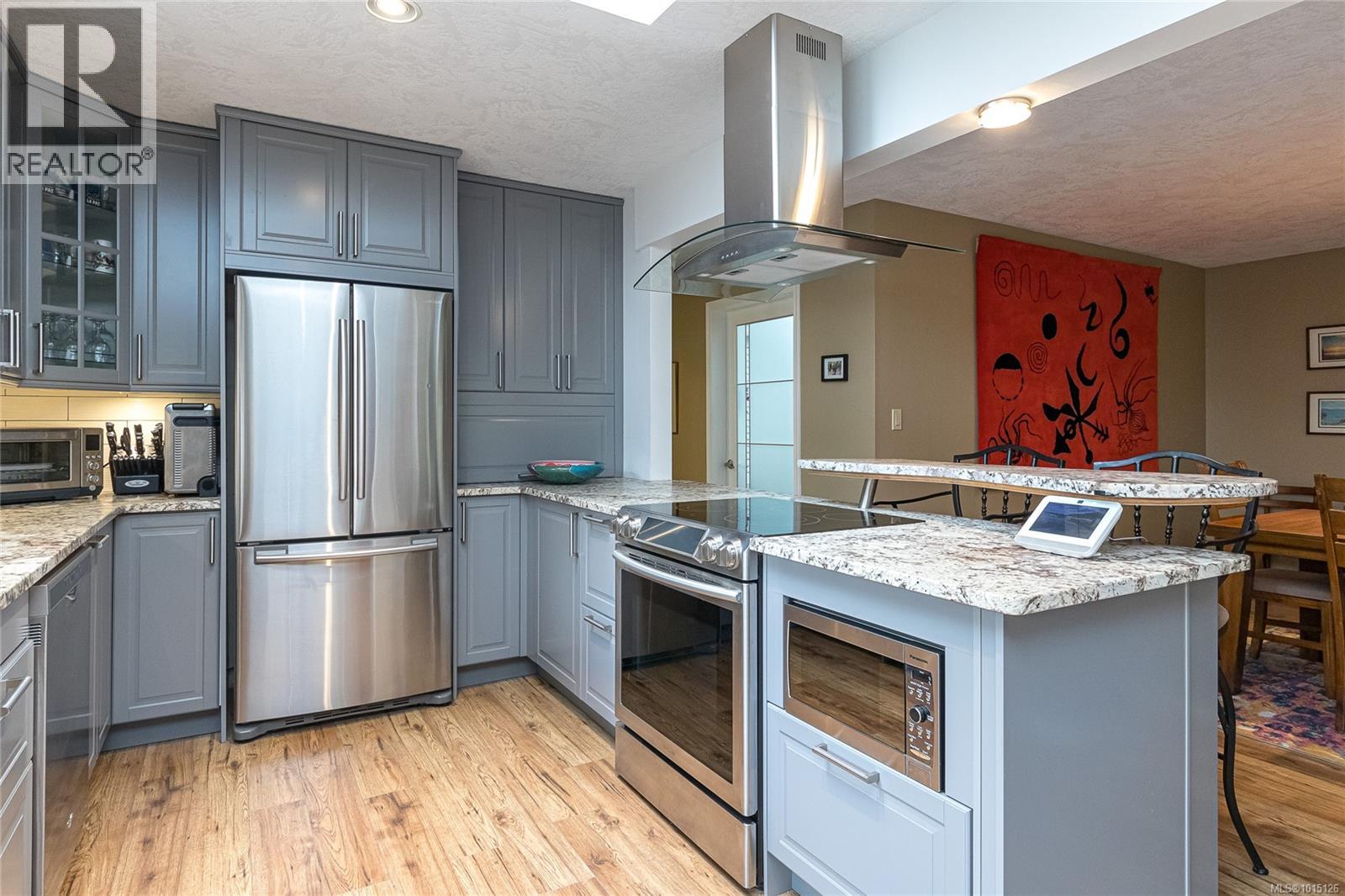 1021 Scottswood Lane, Saanich