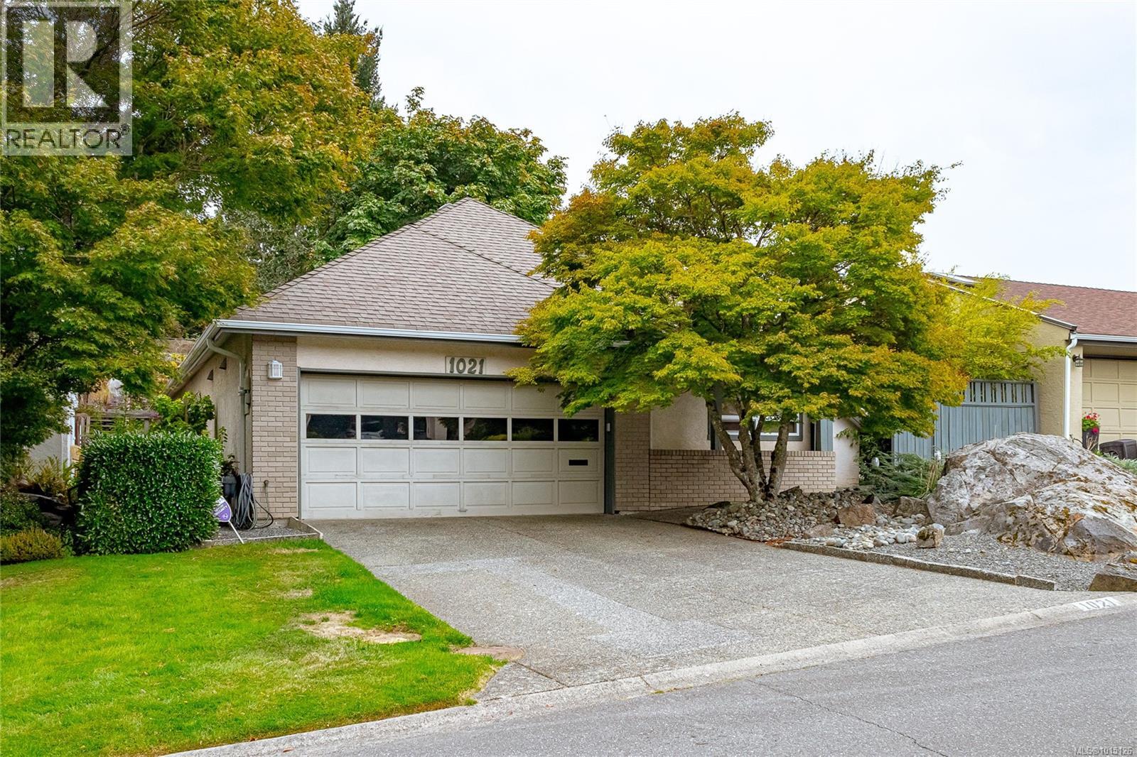 1021 Scottswood Lane, Saanich