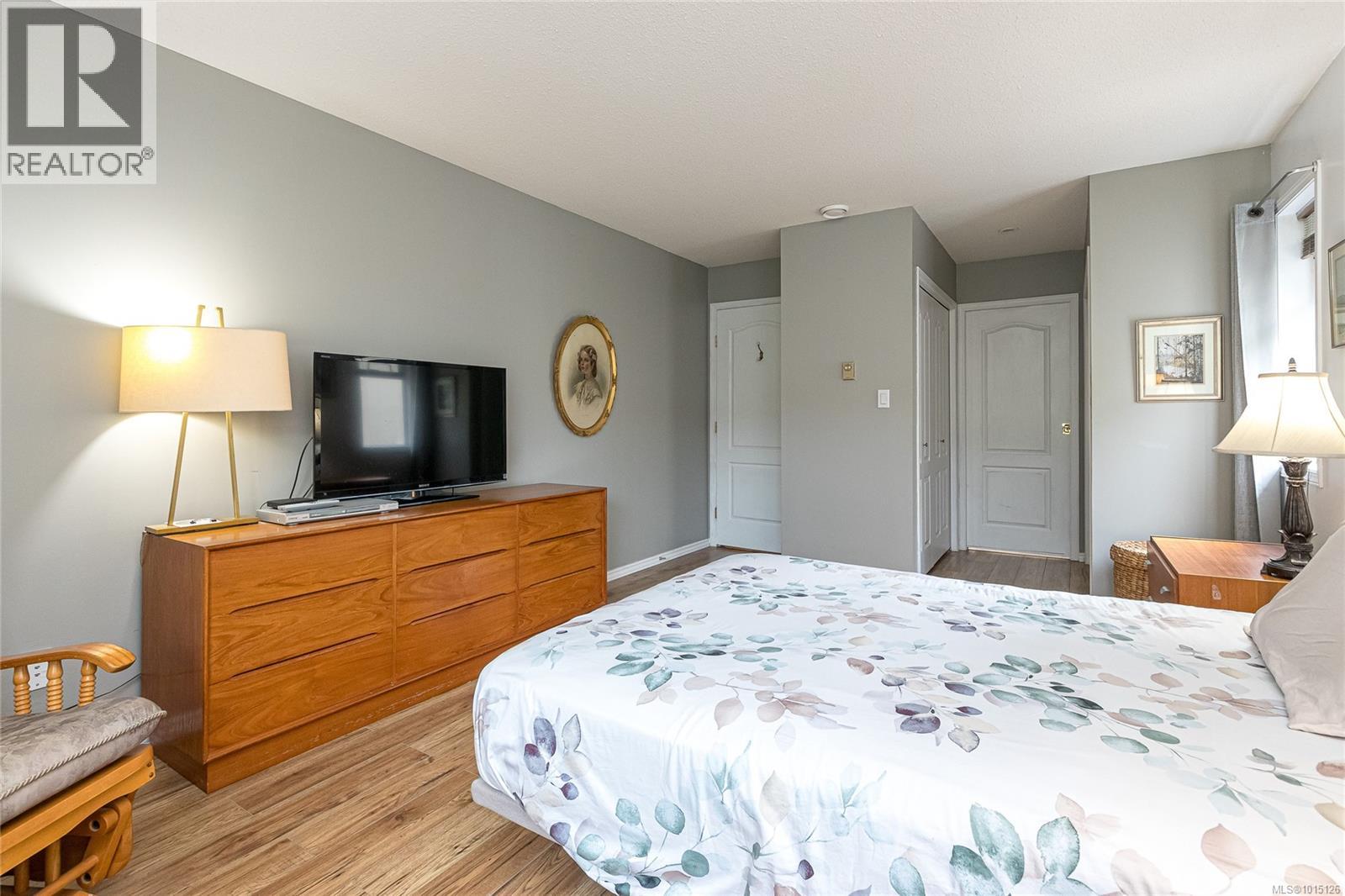 1021 Scottswood Lane, Saanich
