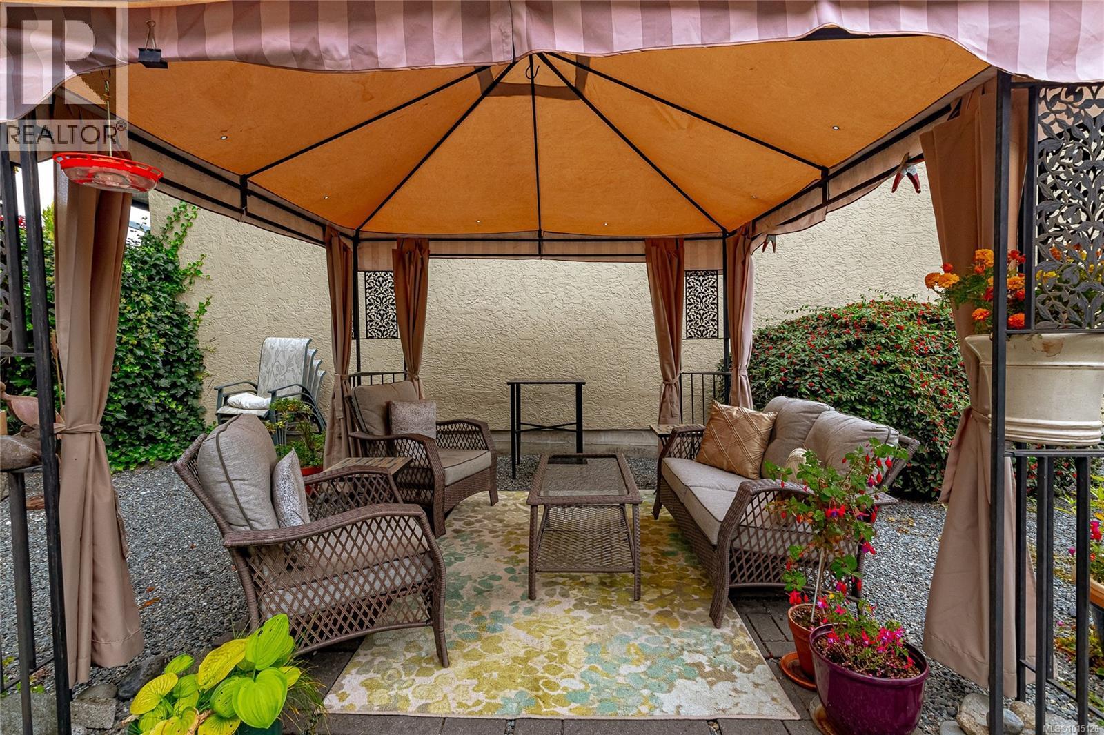 1021 Scottswood Lane, Saanich