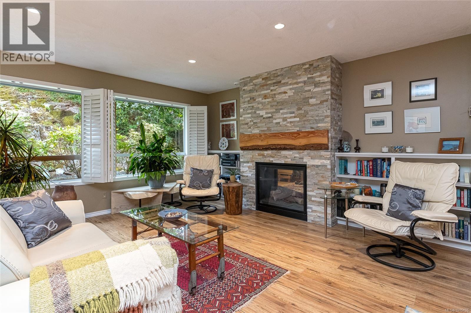1021 Scottswood Lane, Saanich