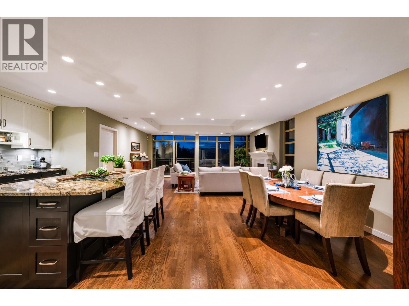 8519 SEASCAPE DRIVE, West Vancouver