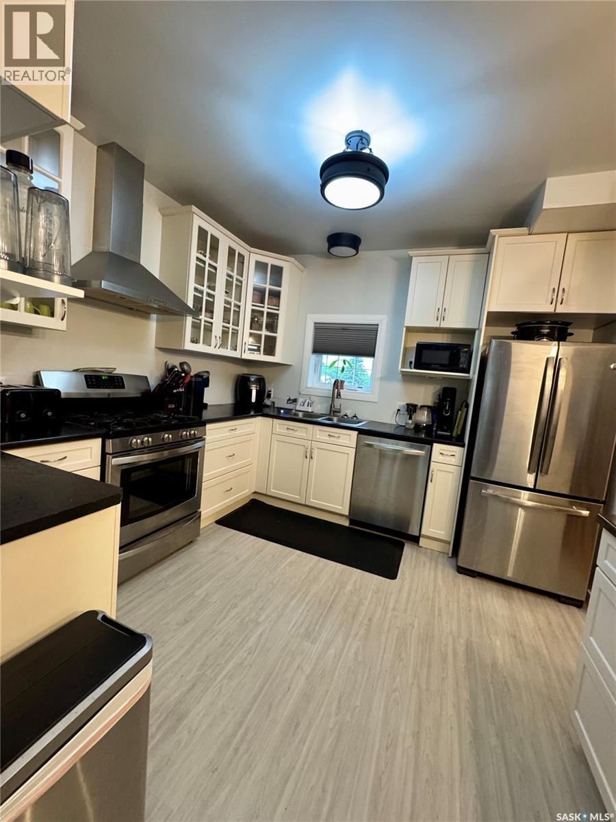 415 Prince STREET - Photo 5 of 50, Hudson Bay, Saskatchewan