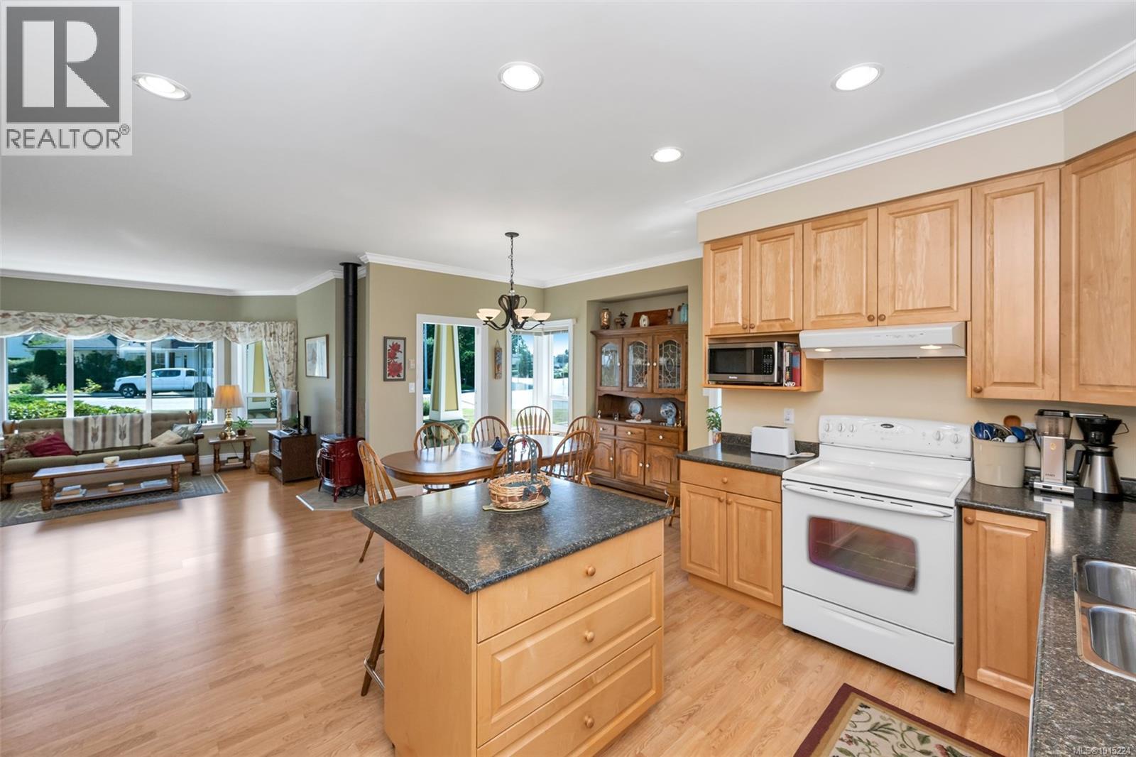 6094 York Rd, Duncan