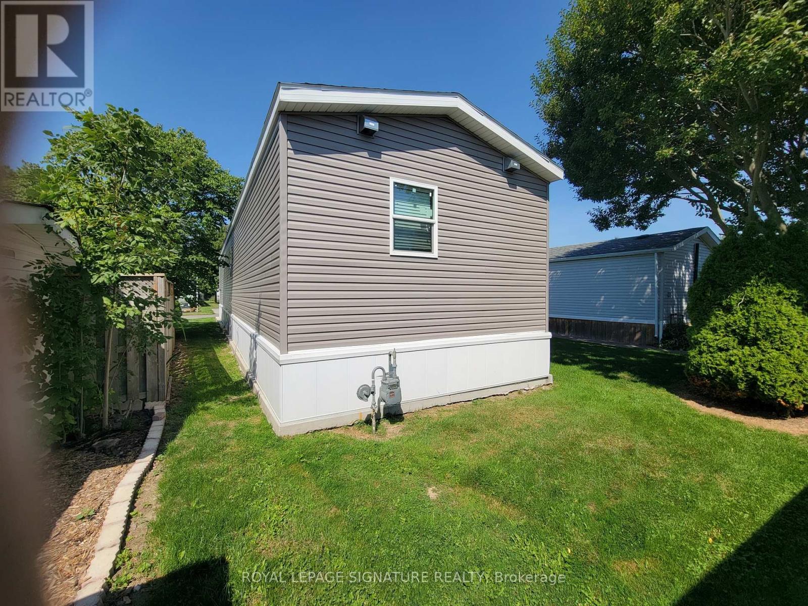 142 REGENCY DRIVE - 29