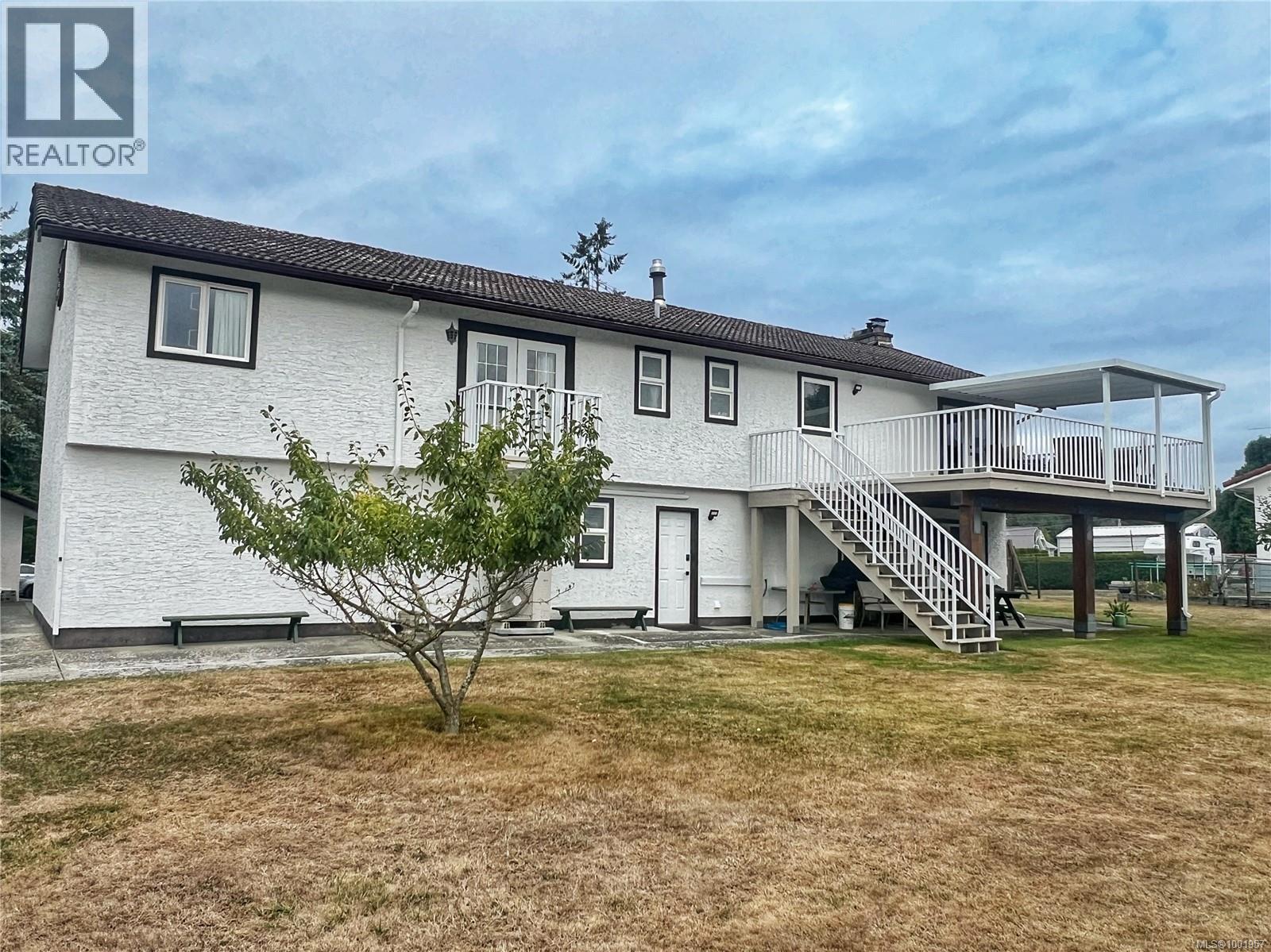 6627 Lakes Rd, Duncan