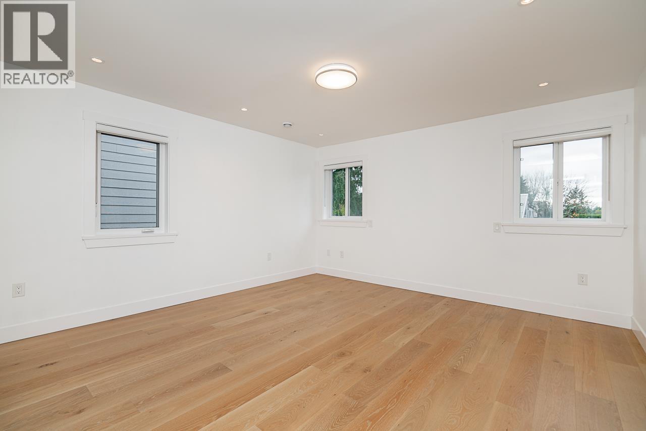 5634 52 Avenue, Delta