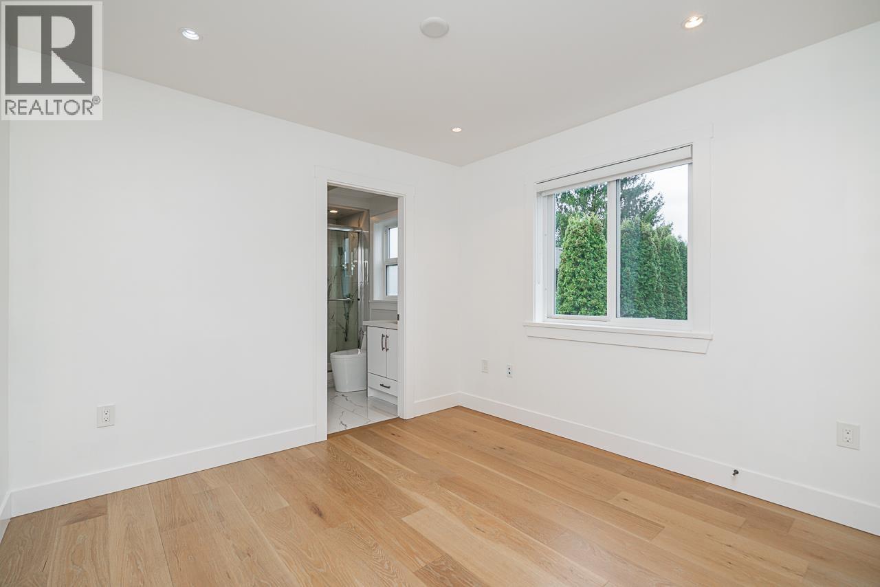 5634 52 Avenue, Delta