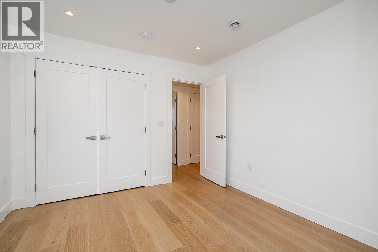 5634 52 Avenue, Delta