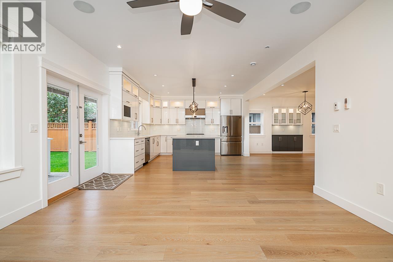 5634 52 Avenue, Delta