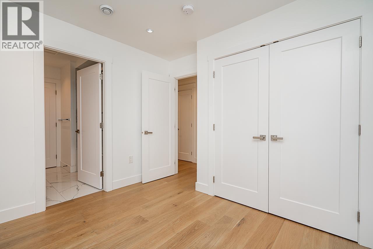 5634 52 Avenue, Delta