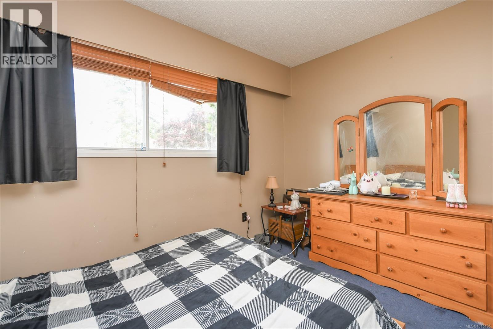 1571 Valley Cres, Courtenay
