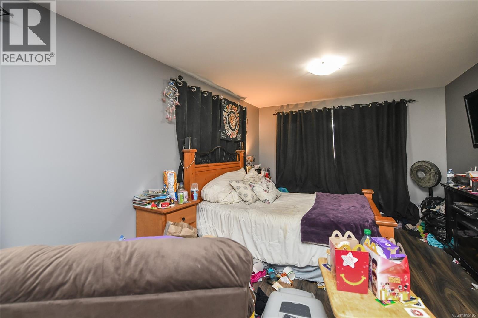 1571 Valley Cres, Courtenay