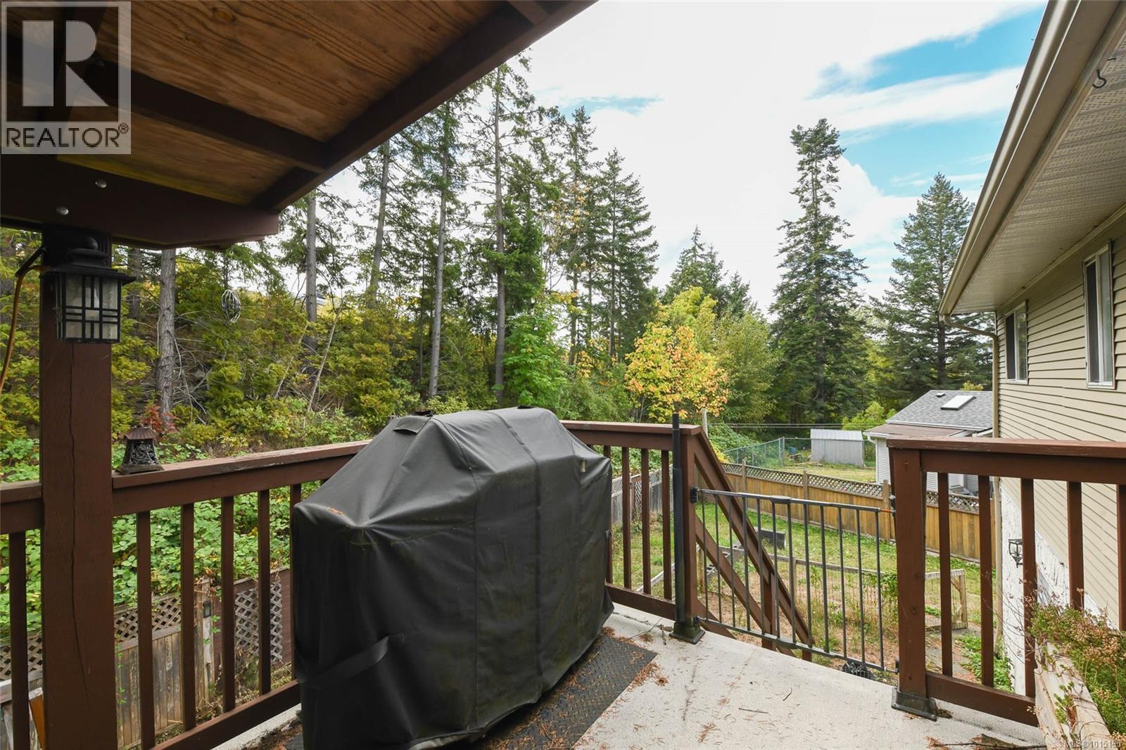 1571 Valley Cres, Courtenay