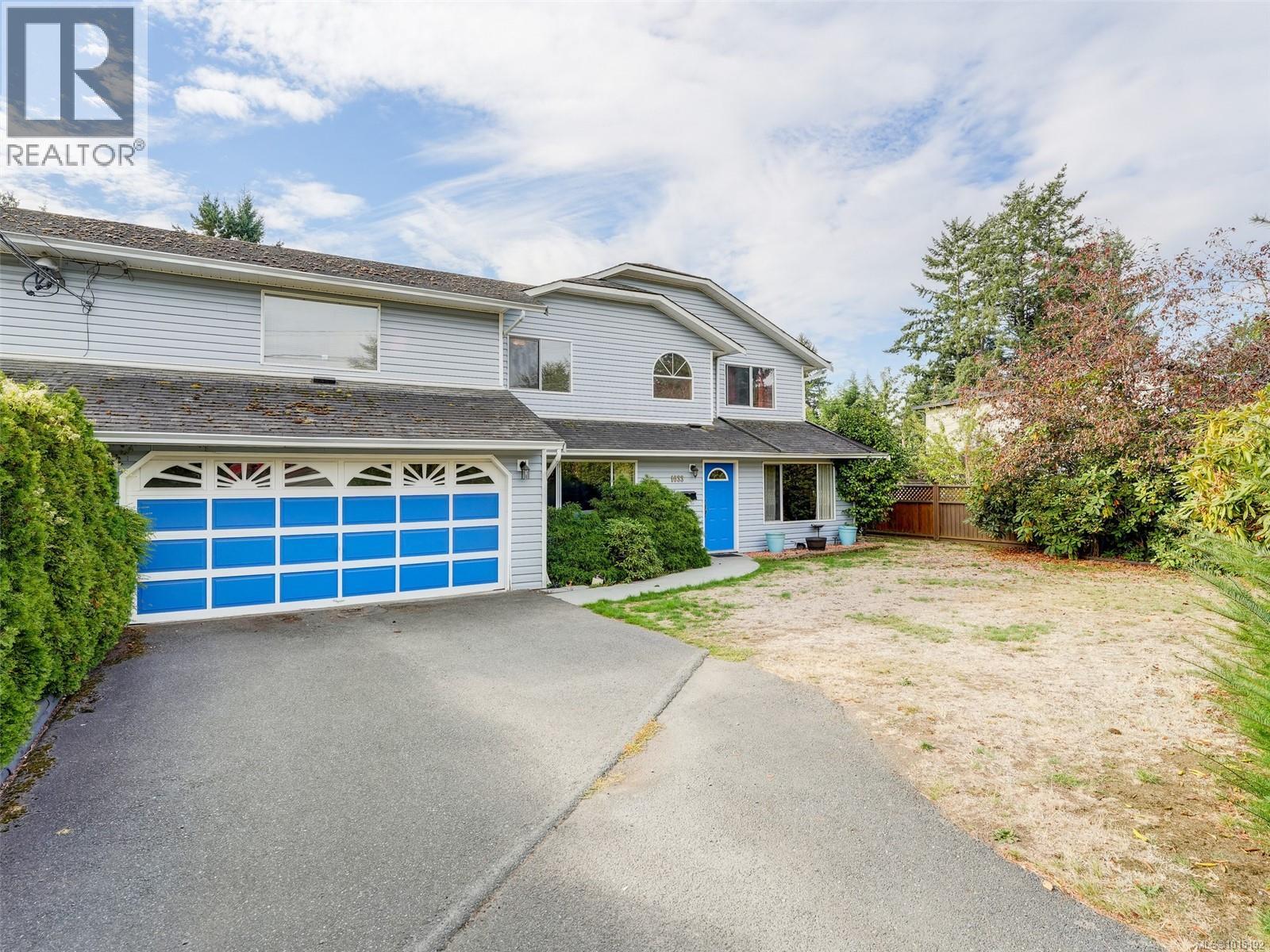 1033 Goldstream Ave, Langford