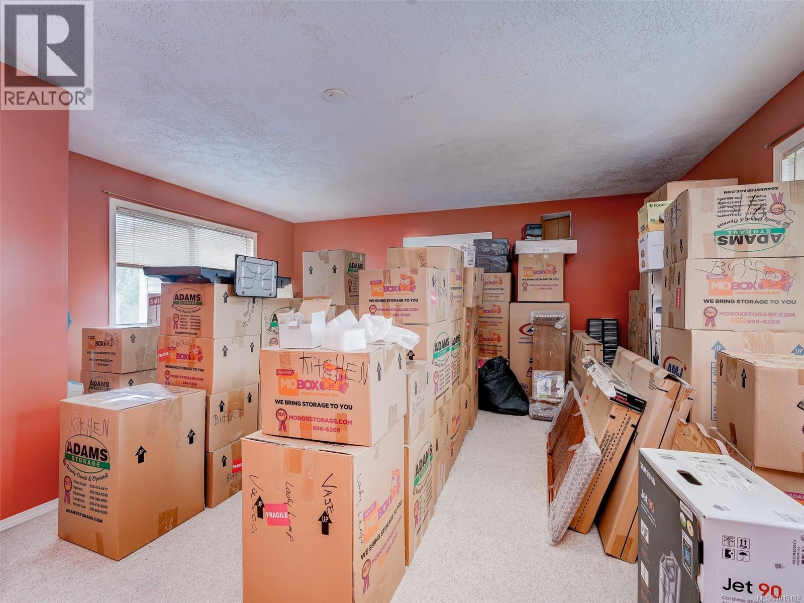 1033 Goldstream Ave, Langford