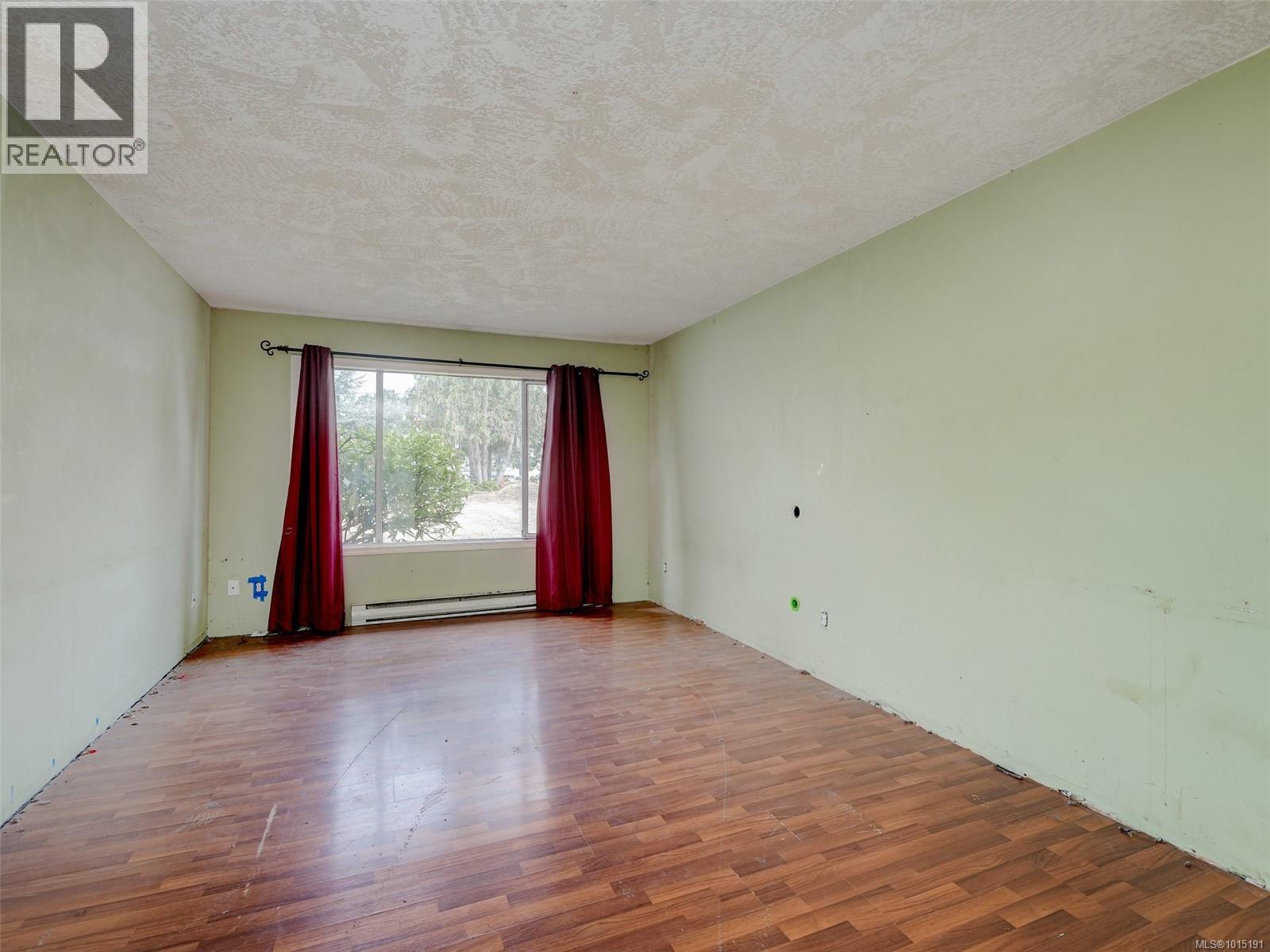 1031 Goldstream Ave, Langford
