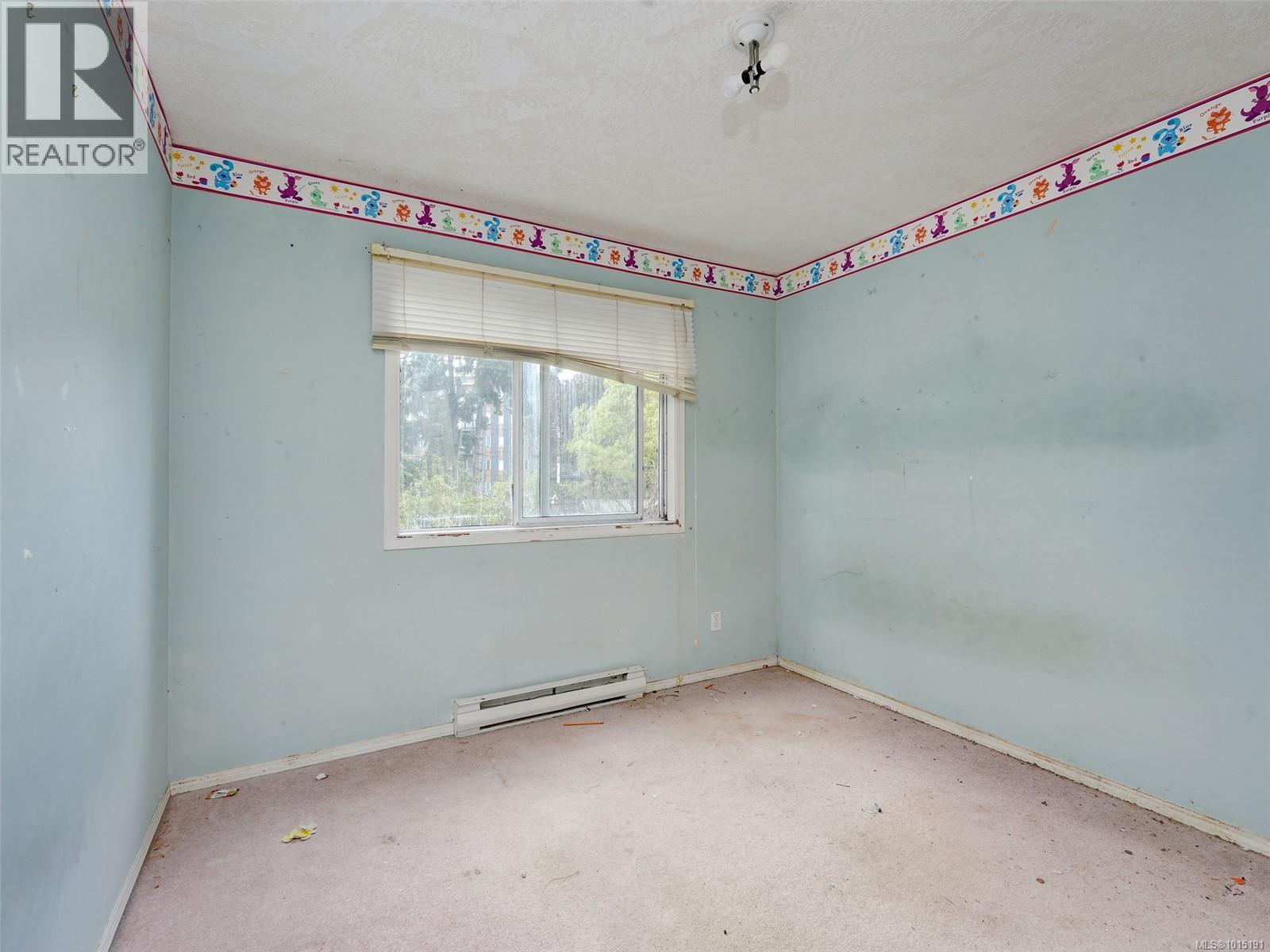 1031 Goldstream Ave, Langford