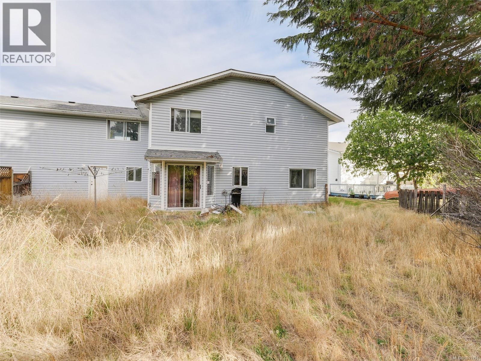 1031 Goldstream Ave, Langford