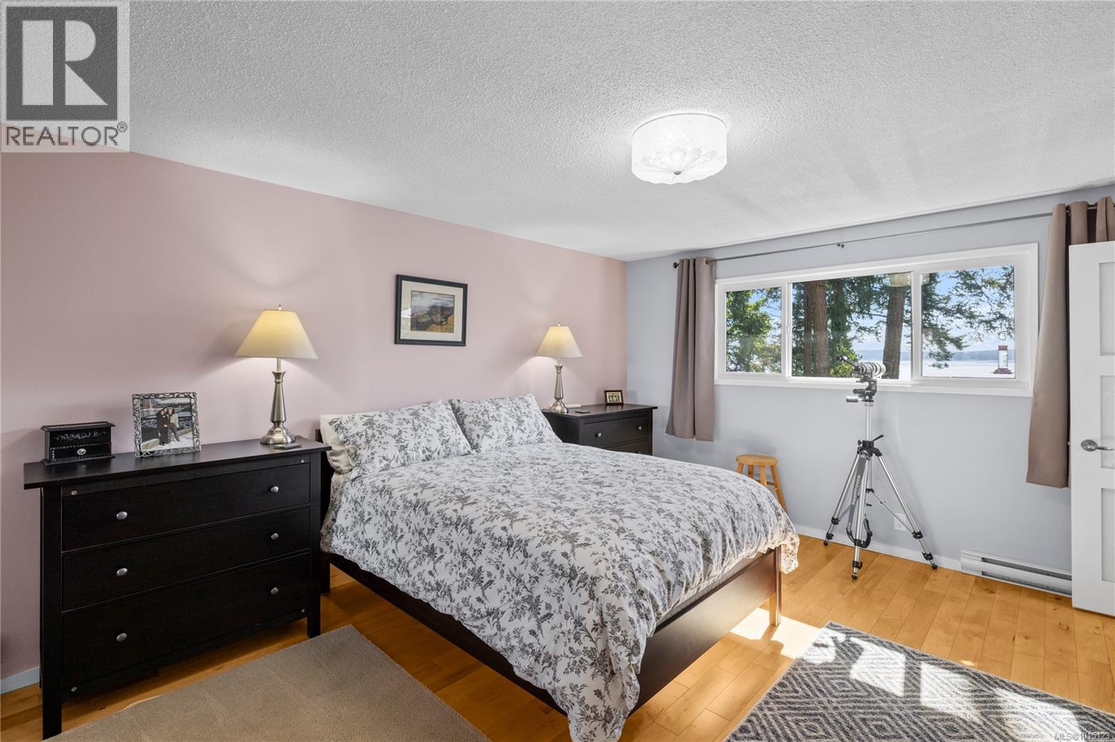 2530 Spring Beach Dr, Gabriola Island