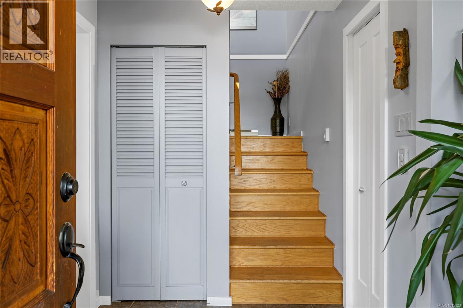 2530 Spring Beach Dr, Gabriola Island