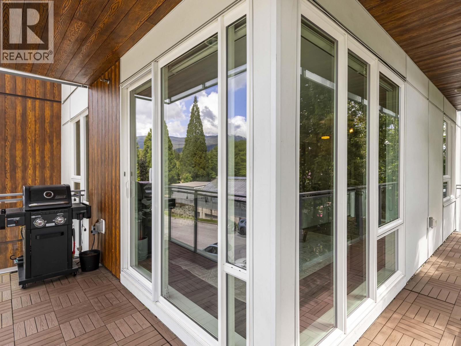 303 1327 DRAYCOTT ROAD, North Vancouver