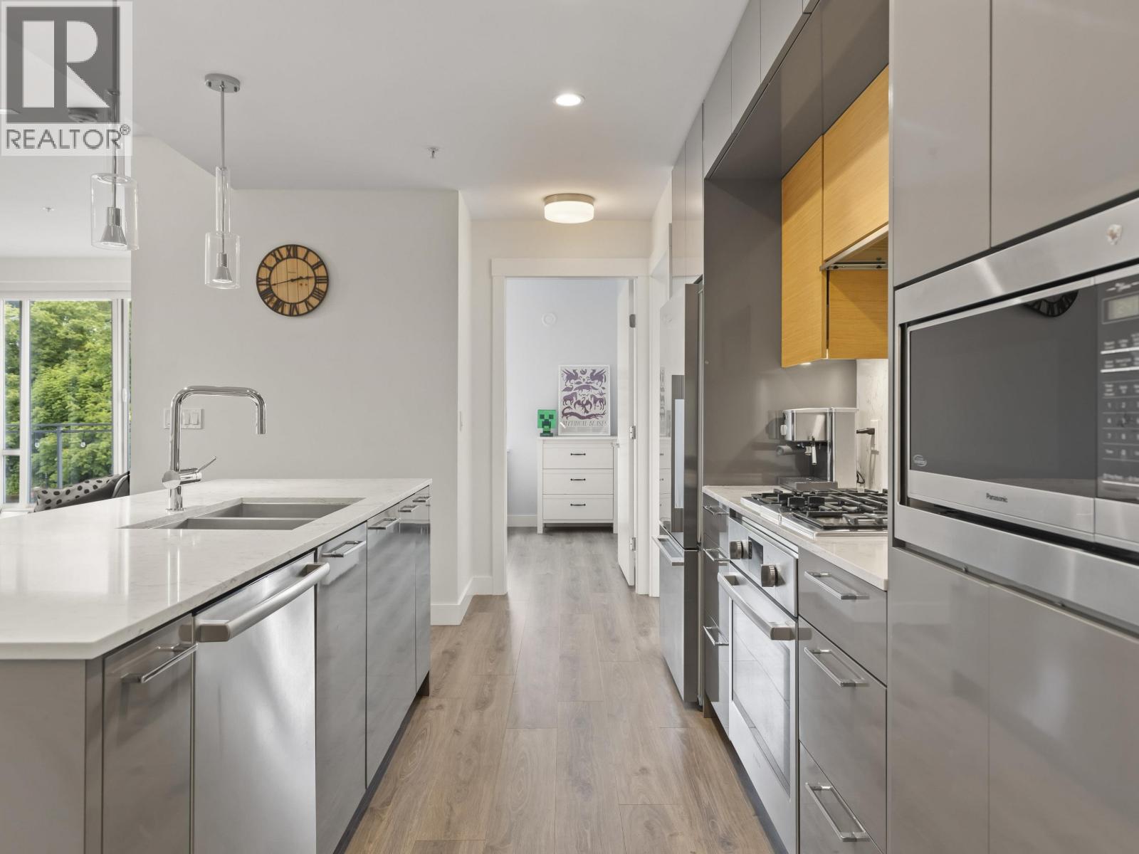 303 1327 DRAYCOTT ROAD, North Vancouver