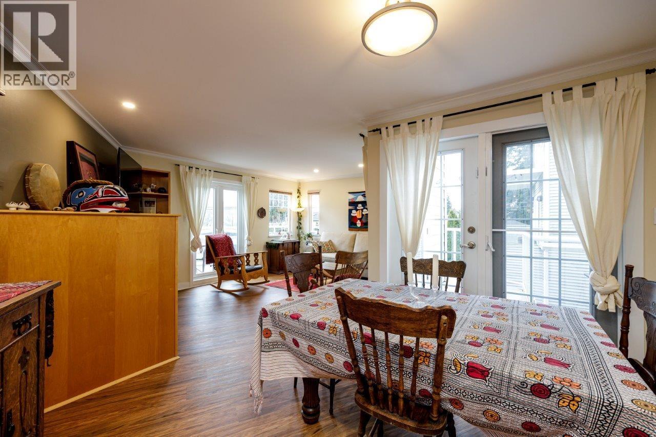 26 N STRATFORD AVENUE, Burnaby